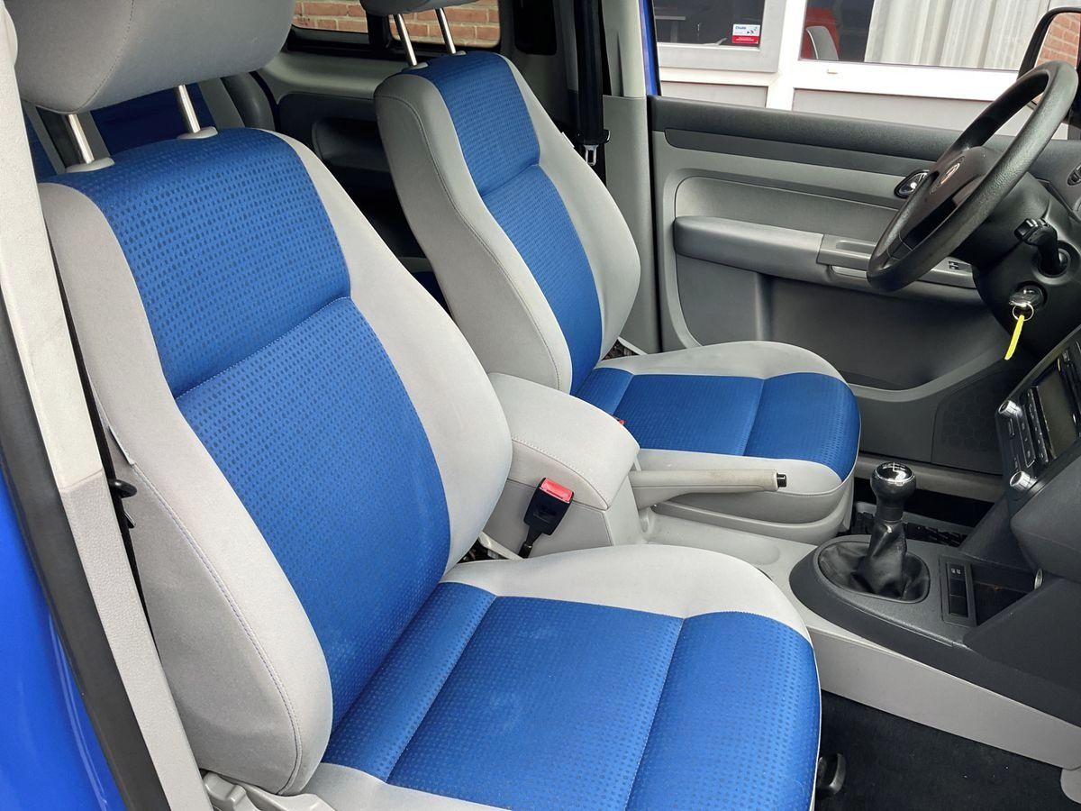 Volkswagen Caddy, MAXI 1.6MPi 75KW 7-MÍST VYHŘ.S - fotka 5