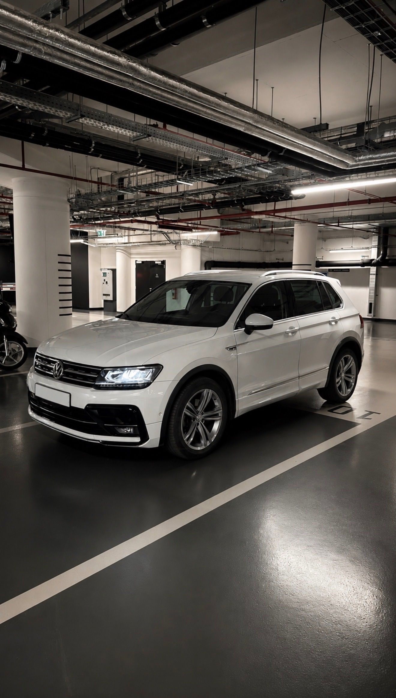 Volkswagen Tiguan, R-line, Automat, NOVÉ ROZVODY - fotka 2