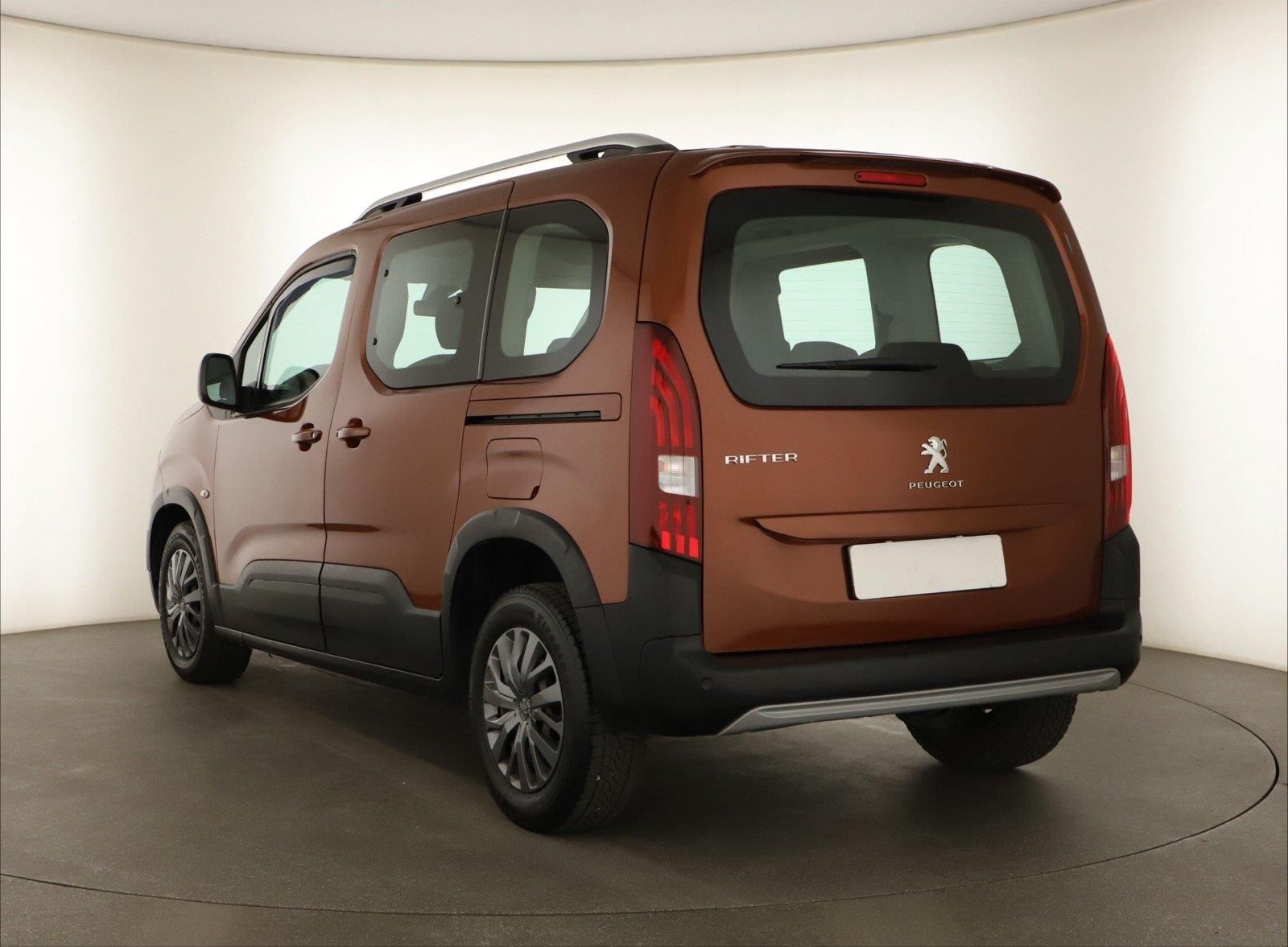 Peugeot Rifter, 1.5 BlueHDi, Allure, 5Míst - fotka 4