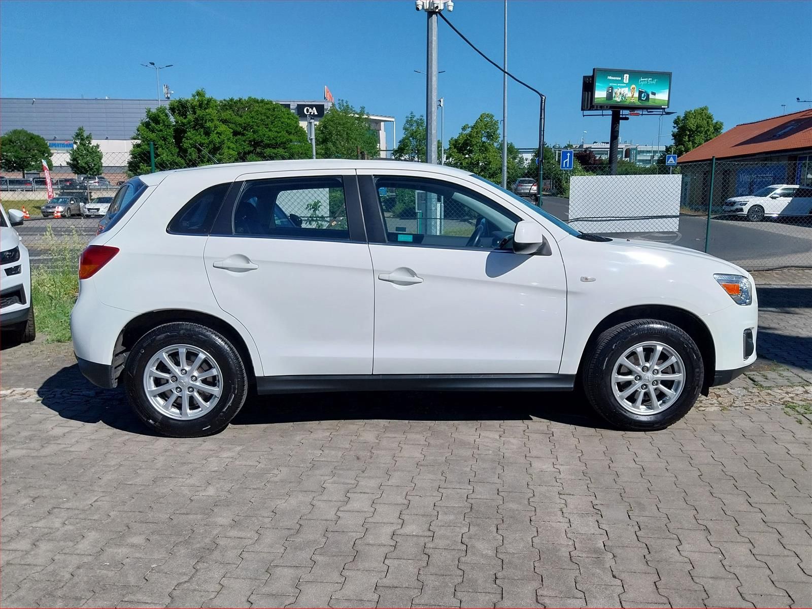 Mitsubishi ASX, 1.6 MIVEC, LPG, ČR,1.maj - fotka 6