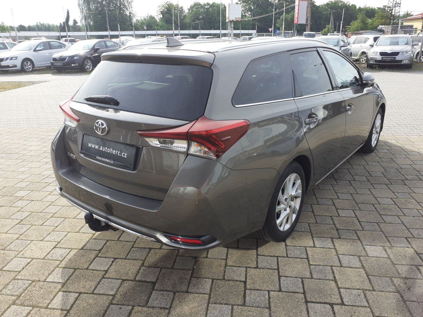 Toyota Auris, 1.6 i Valvematic  AUTOMAT - fotka 4