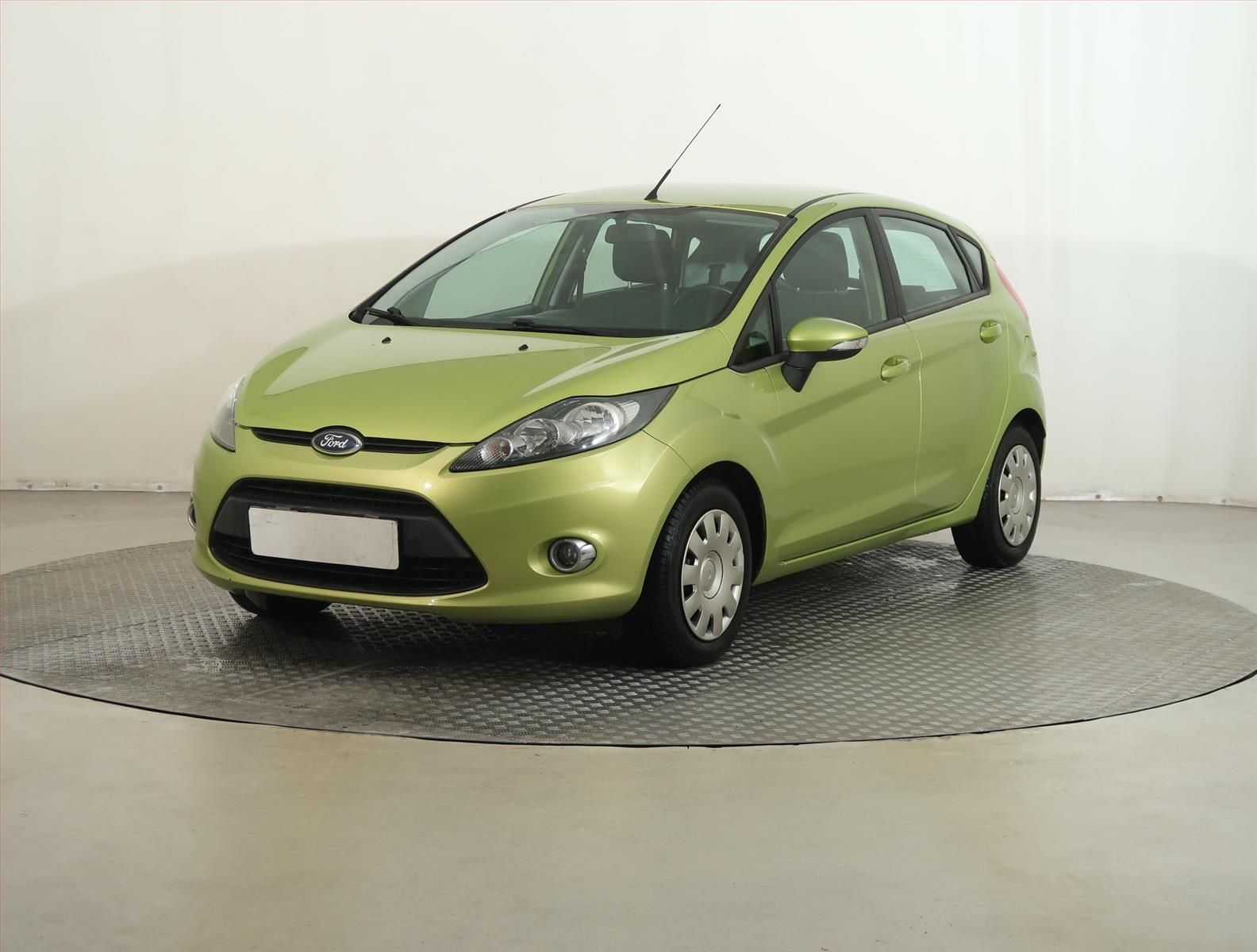 Ford Fiesta, 1.25, Klima, Park. senzory - fotka 2