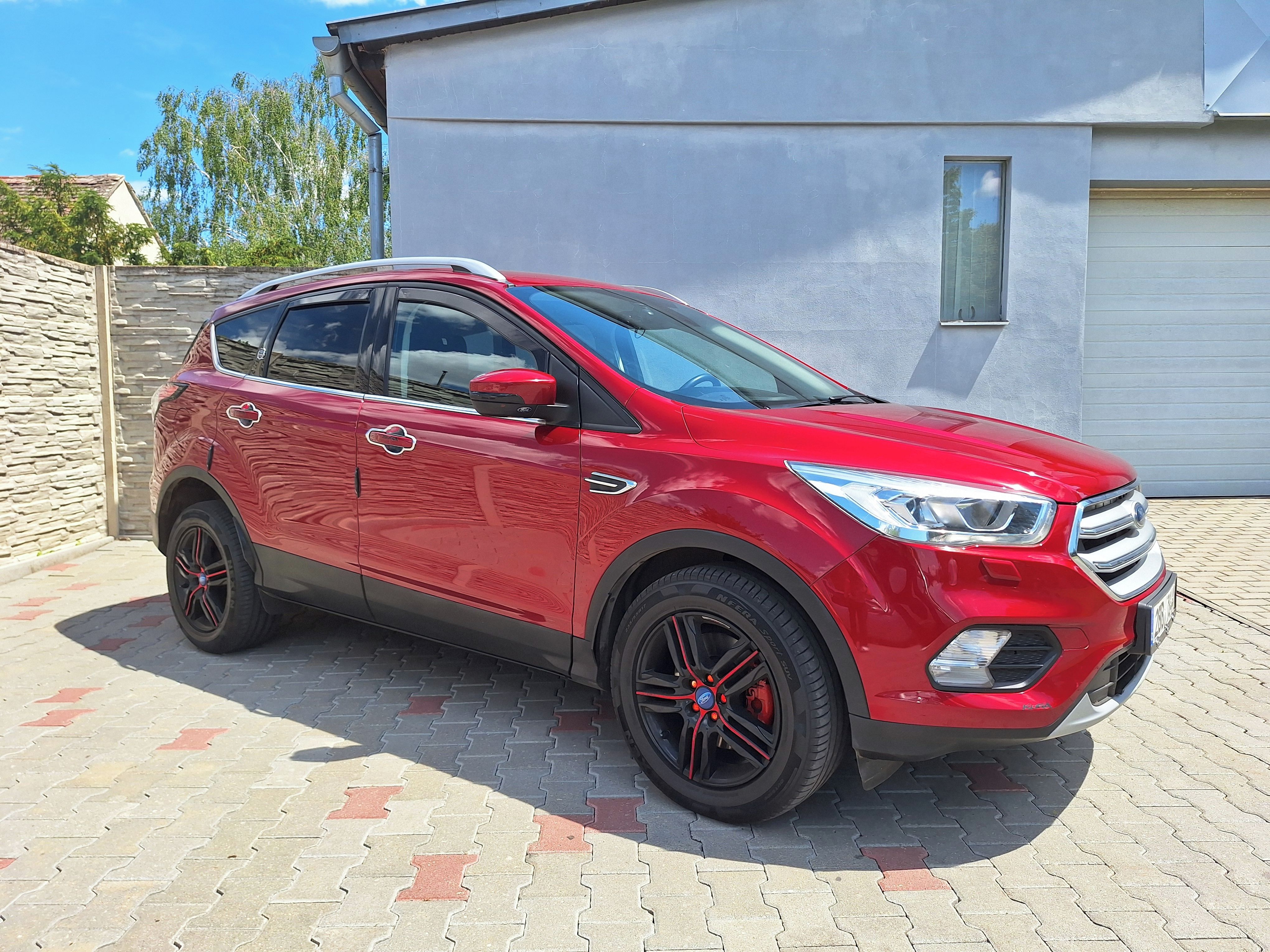 Ford Kuga, 1,5TDCi 88kW,CZ,69tis.km! - fotka 5
