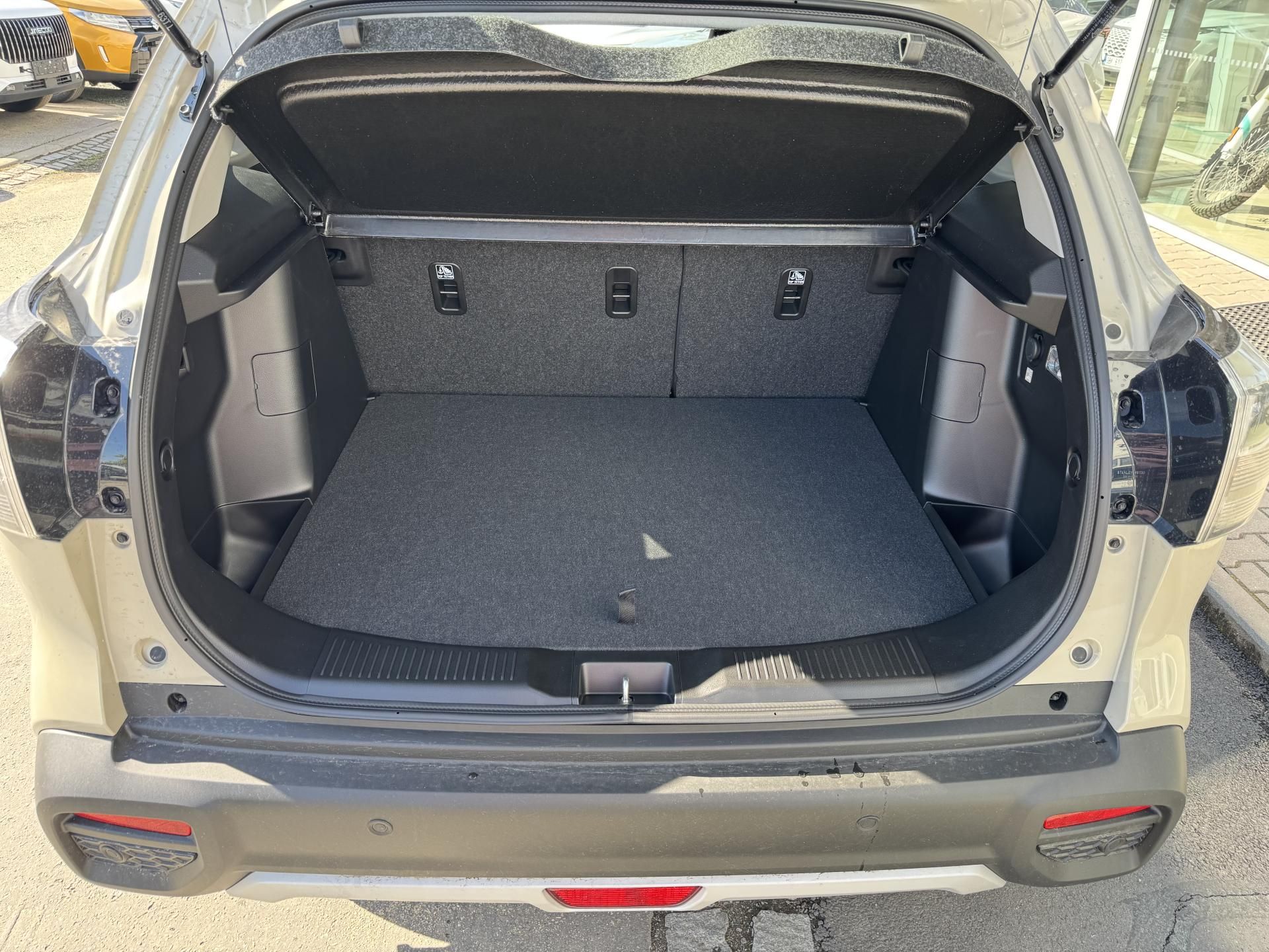 Suzuki S-Cross, 1,4 Elegance Black Edition - fotka 6