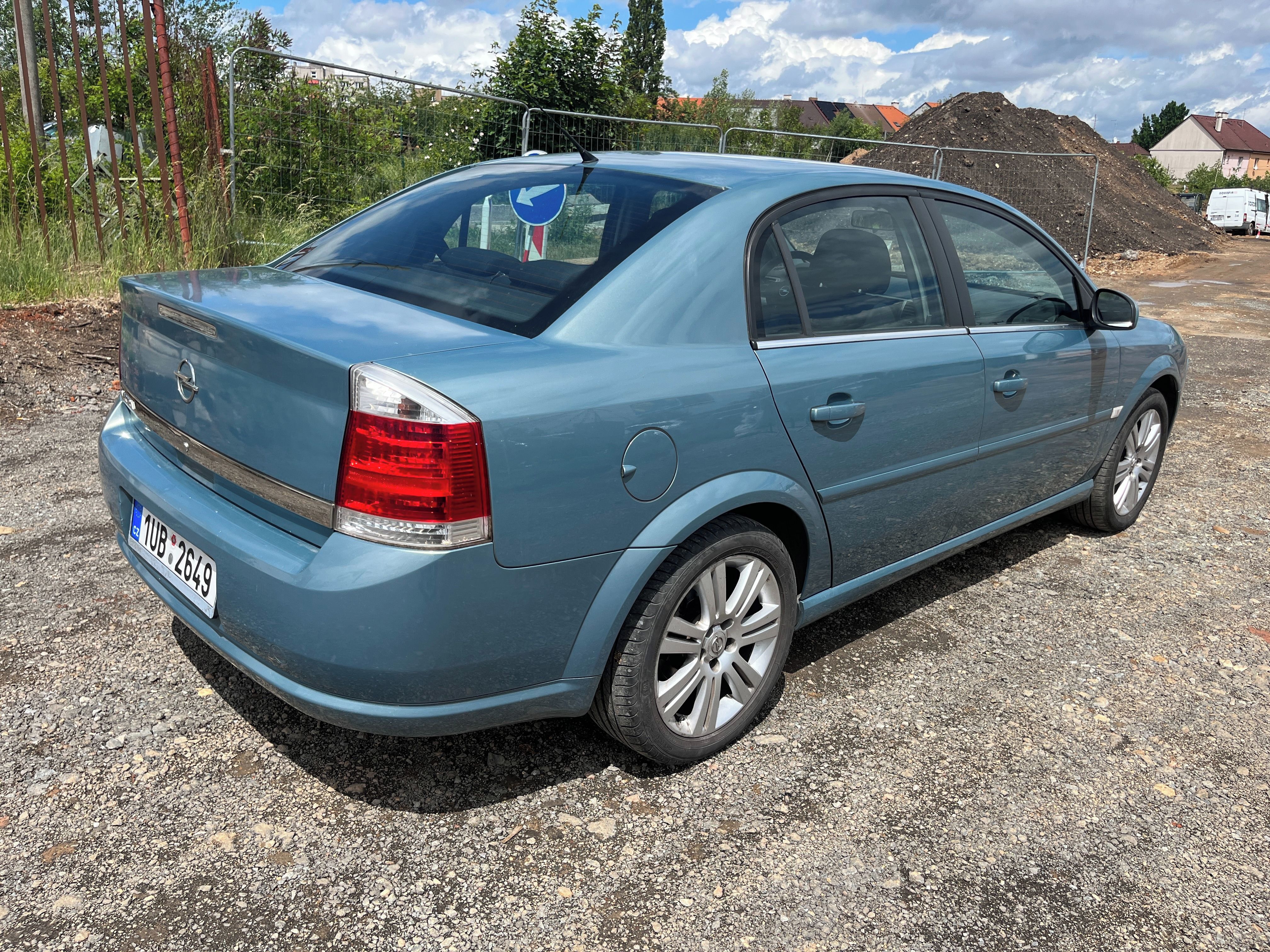 Opel Vectra, 1.8i 90kw alu + zimní závěs - fotka 5