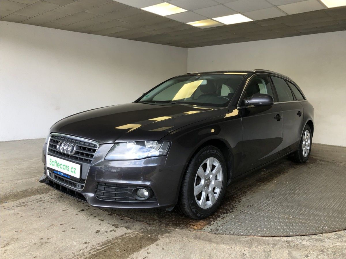 Audi A4 Avant, 2,0 TDI - fotka 3