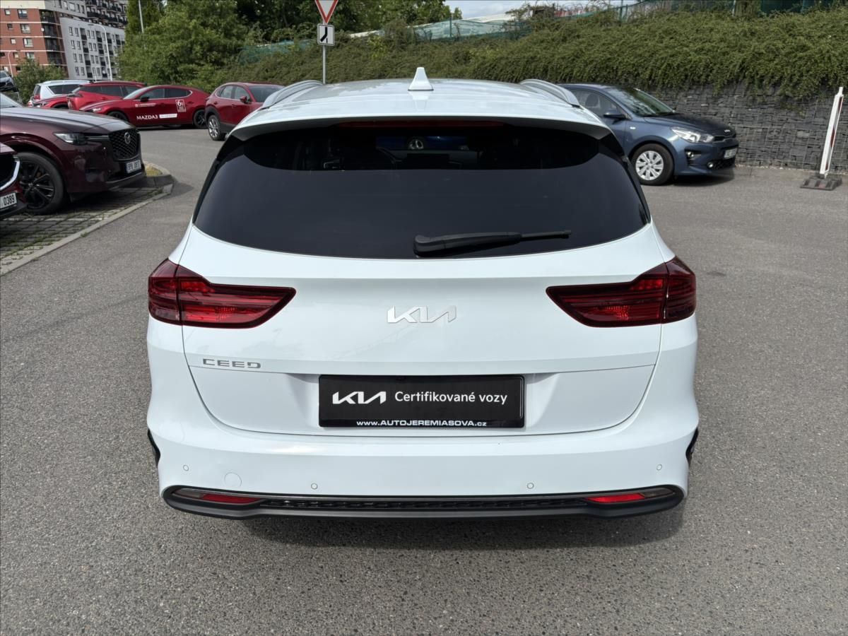 Kia Cee´d, 1,5 TGDi AT TOP ZÁRUKA CARPLAY - fotka 4