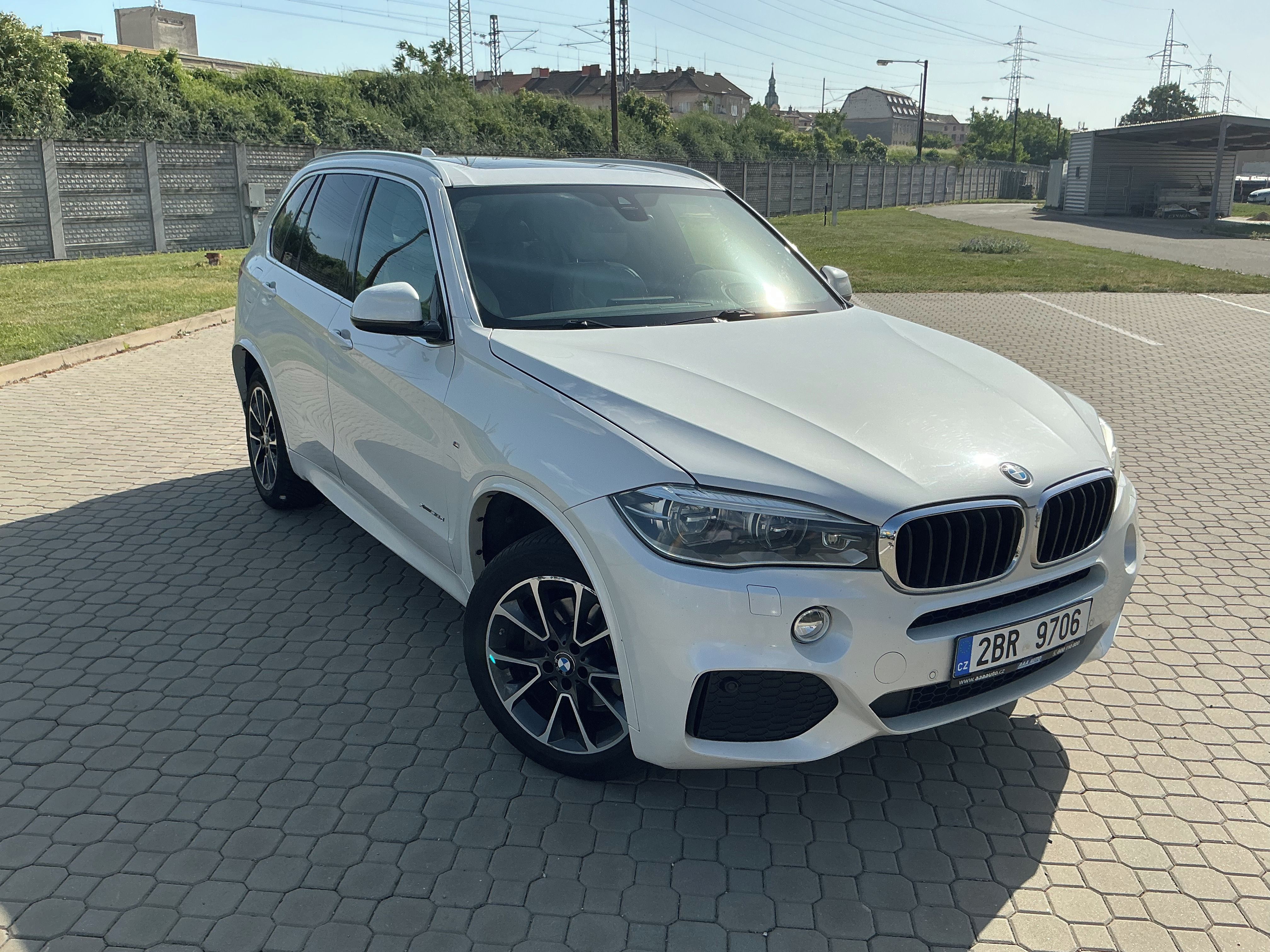 BMW X5, xDrive30d,190 kW, TAŽNÉ, NAVI - fotka 3