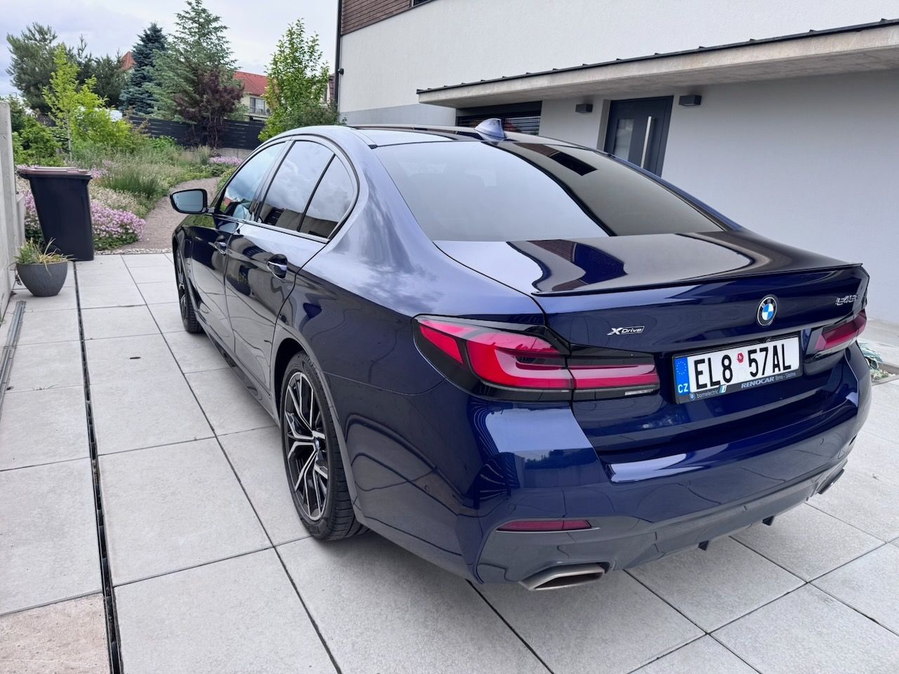 BMW Řada 5, 545e x Drive, 390 PS, Nappa - fotka 5