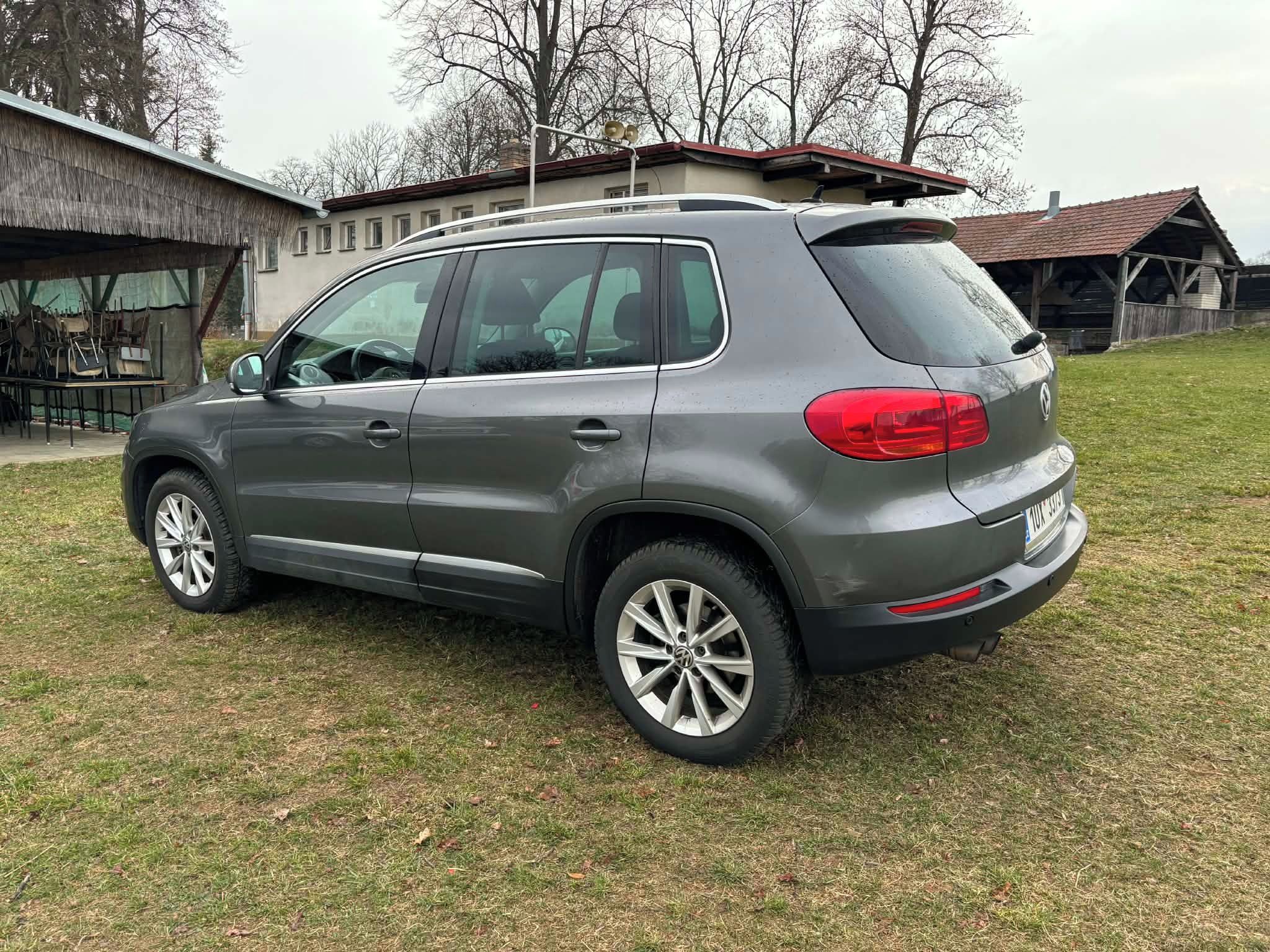 Volkswagen Tiguan, 2,0 tdi 4x4 - fotka 2