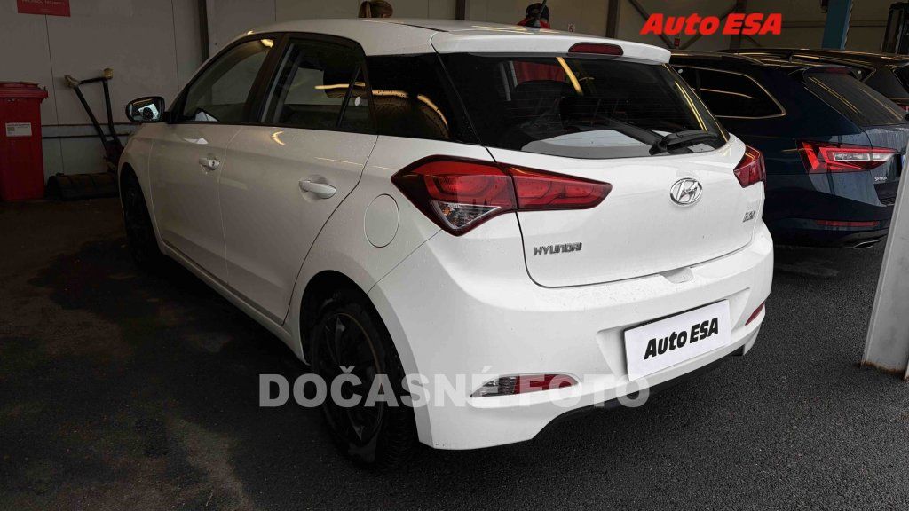 Hyundai i20, 1.3i,ČR - fotka 2