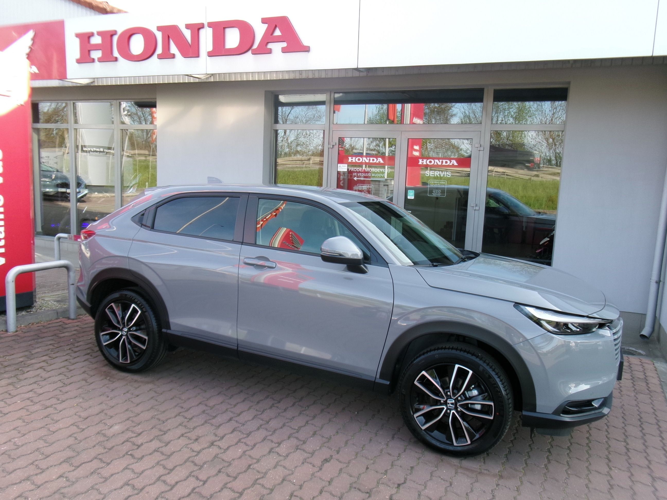 Honda HR-V, 1.5e:HEV ELEGANCE 2026 - fotka 2