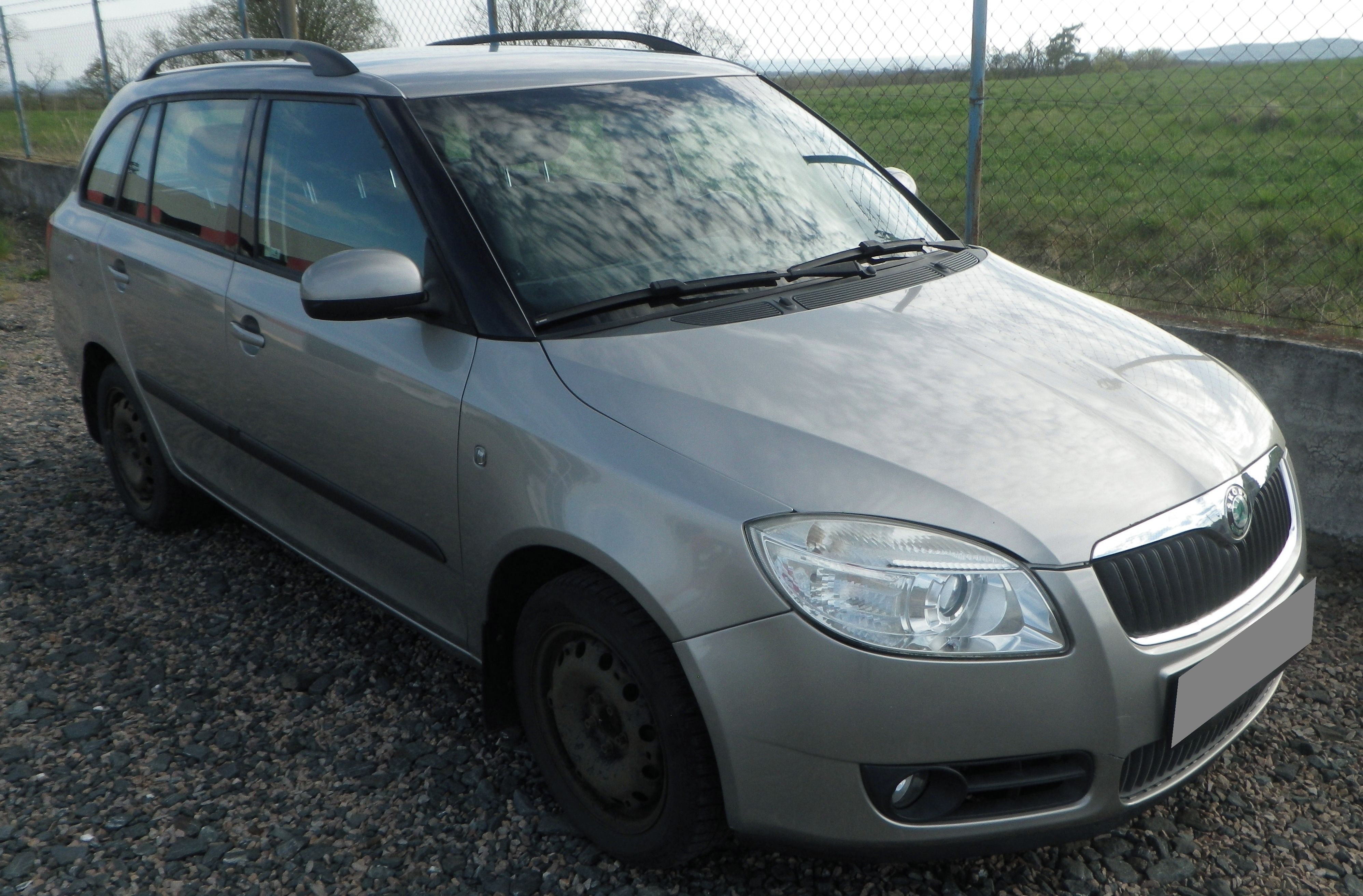 Škoda Fabia, 1.4i 16V 63 kW - fotka 2