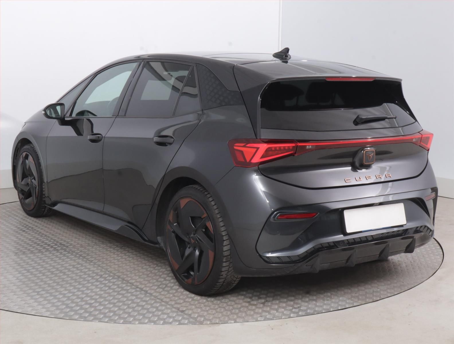 Cupra Born, 58, Automat, Kůže, Navi - fotka 4