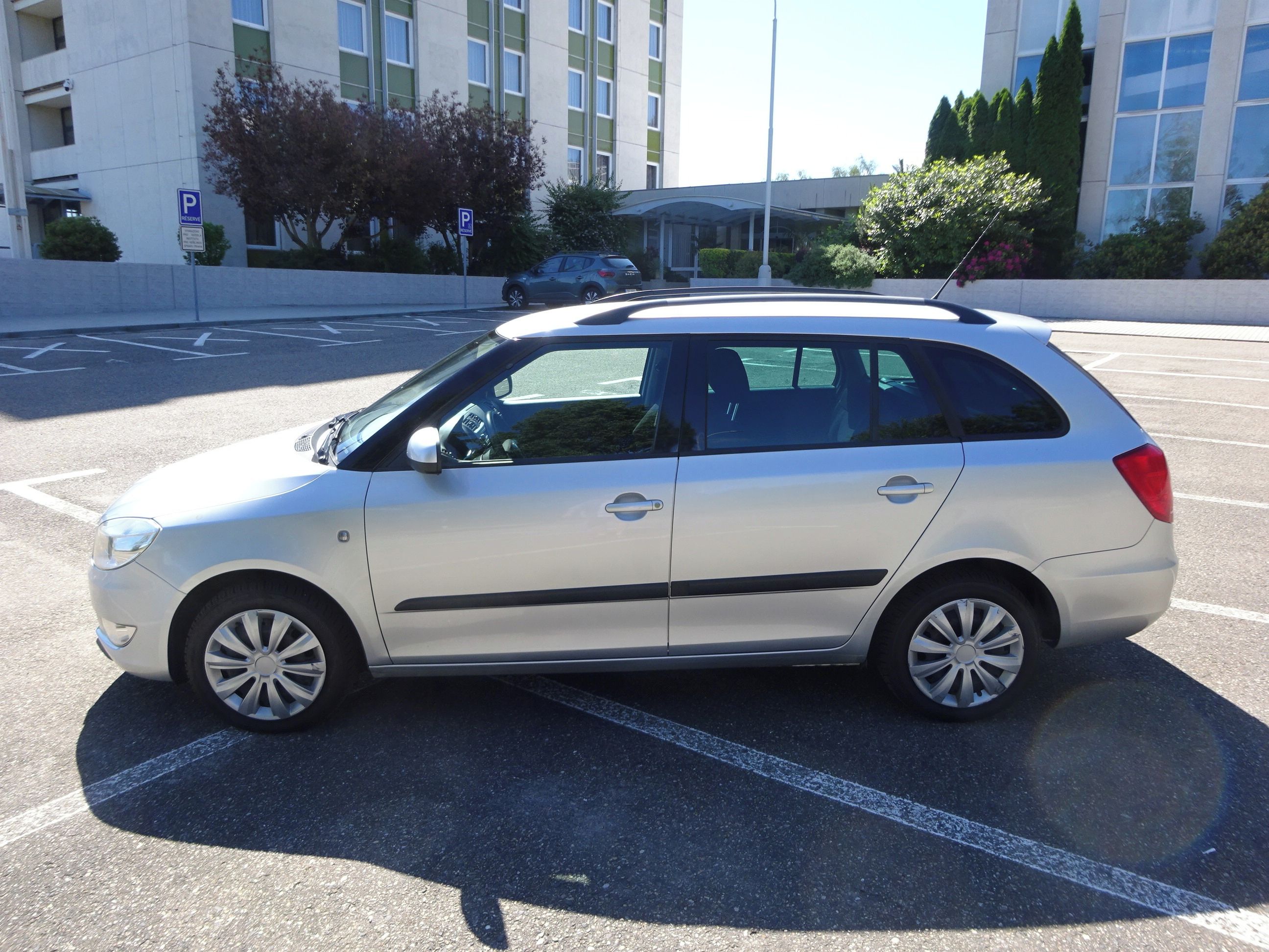 Škoda Fabia, 1.2 TSI (63 KW) ELEGANCE - fotka 2