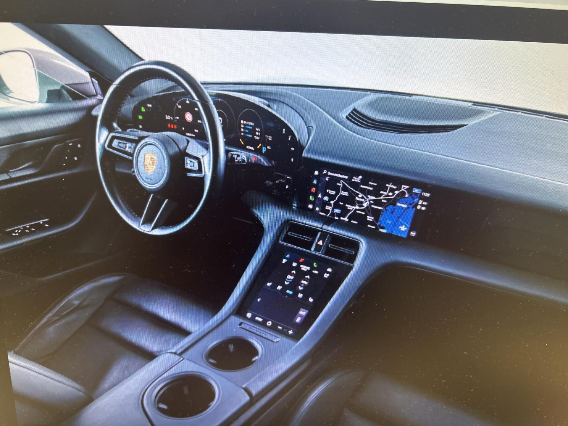Porsche Taycan, 4 CROSS TURISMO 93% - fotka 3