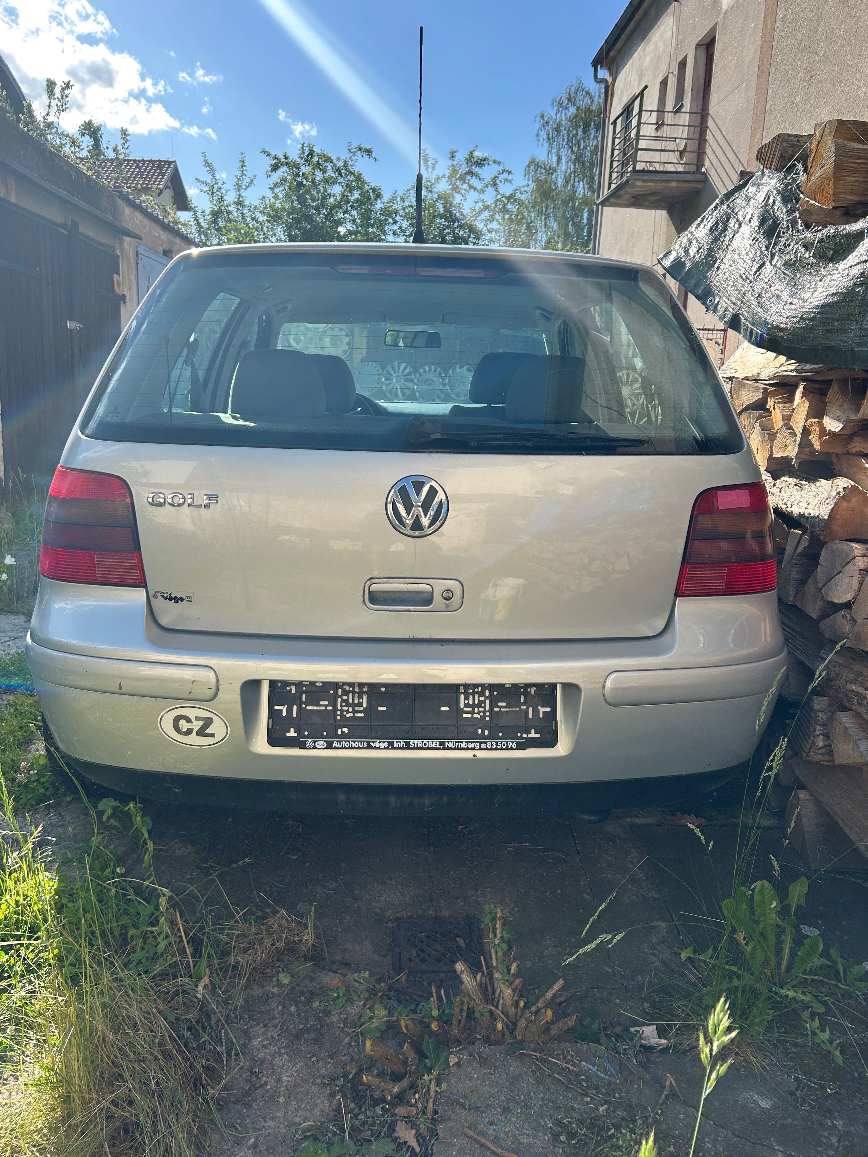 Volkswagen Golf, GOLF 1998 1.6 SR - fotka 3