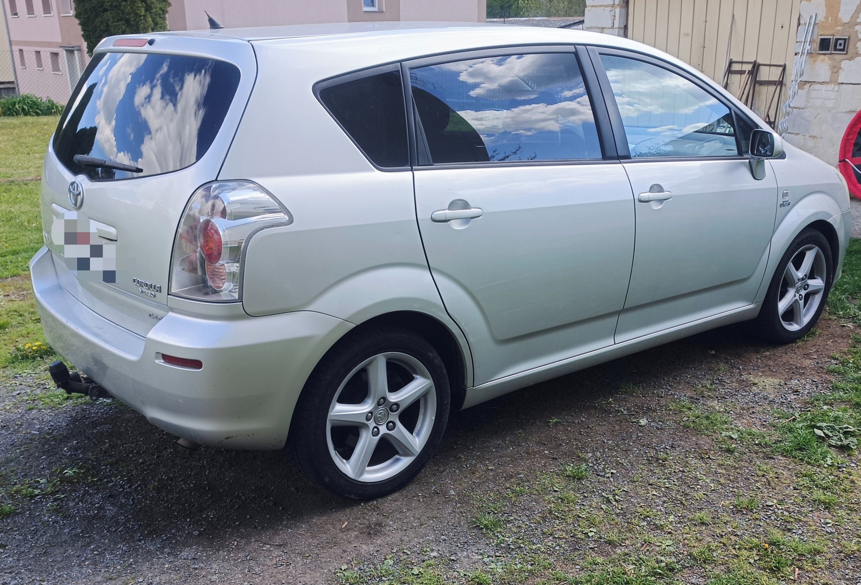Toyota Corolla Verso, Toyota Verso 2,2 D-4D - fotka 4