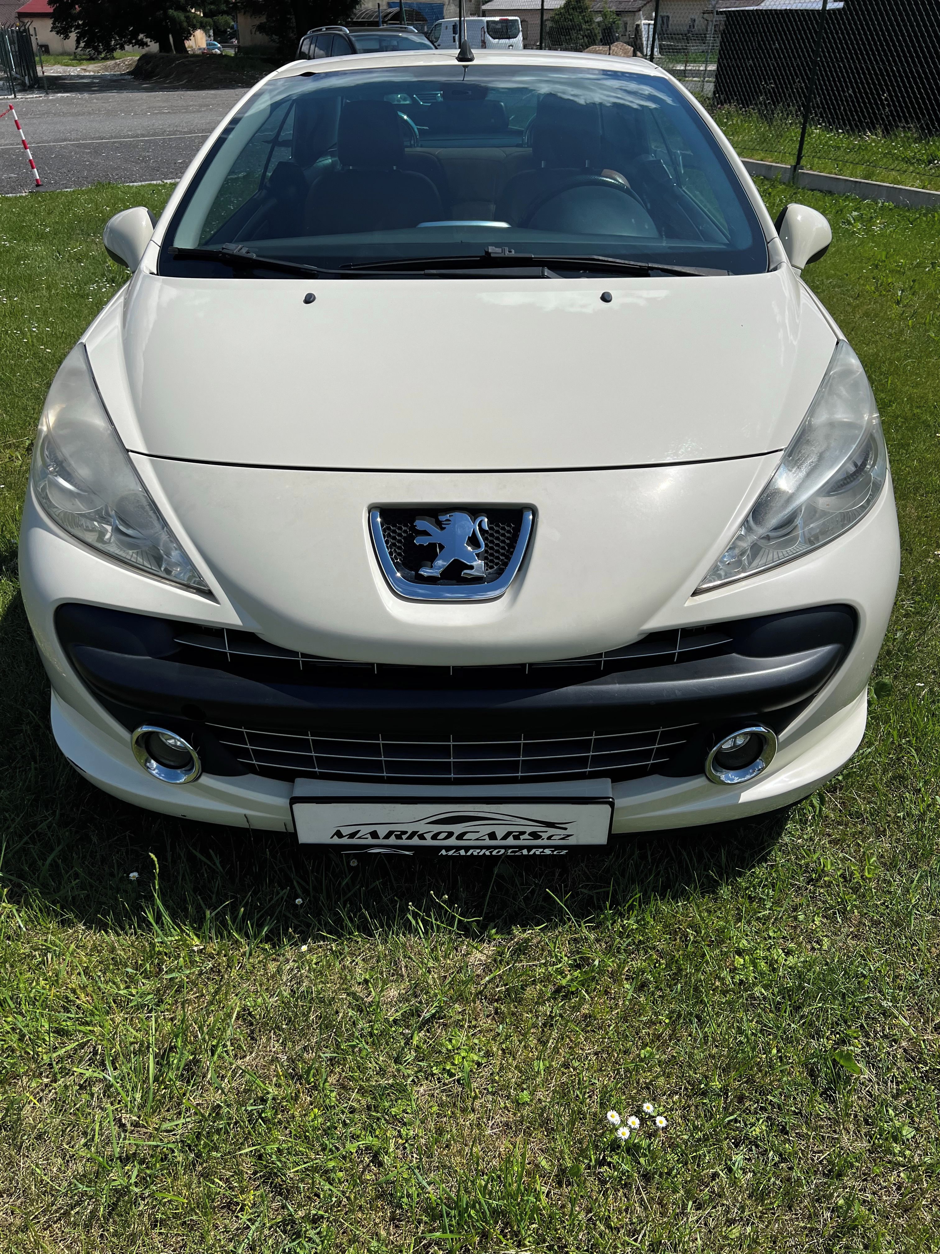 Peugeot 207, CC PLATINUM 120 KŮŽE - fotka 2