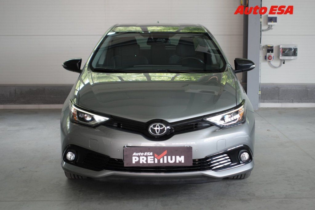 Toyota Auris, 1.6i,1.maj,ČR - fotka 2