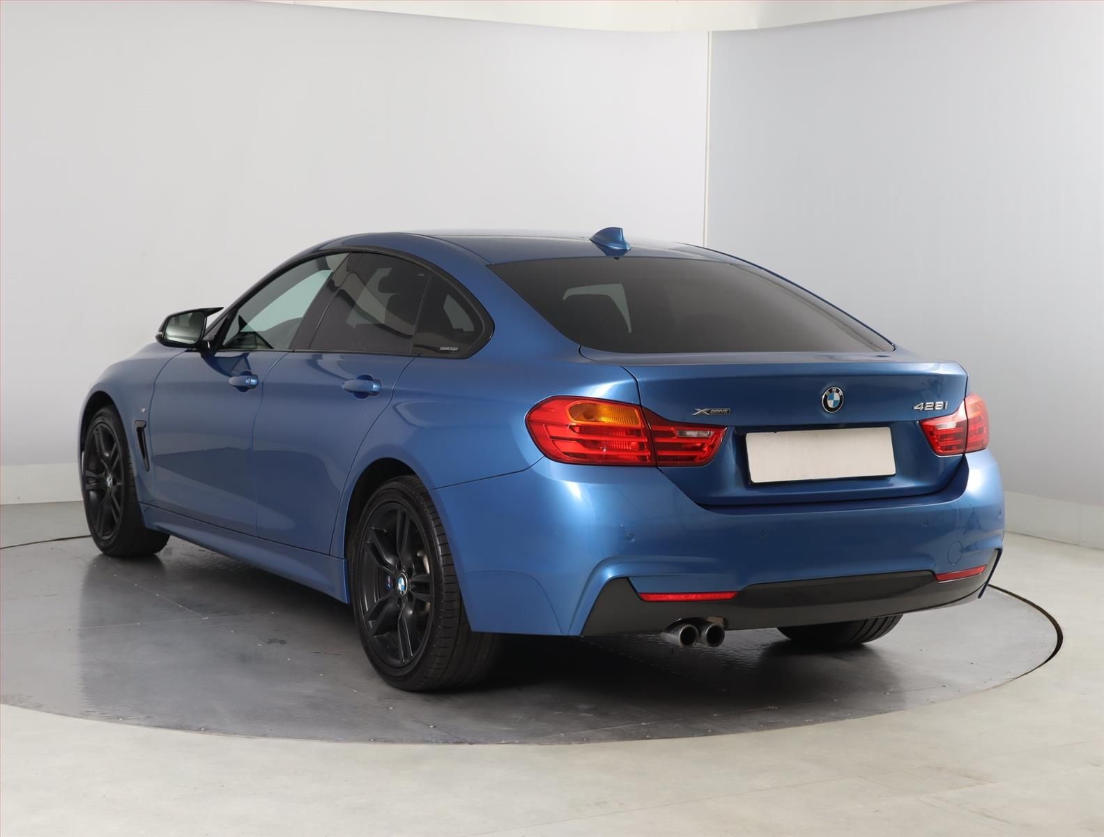 BMW Řada 4, 428i xDrive, 4X4, Automat - fotka 4
