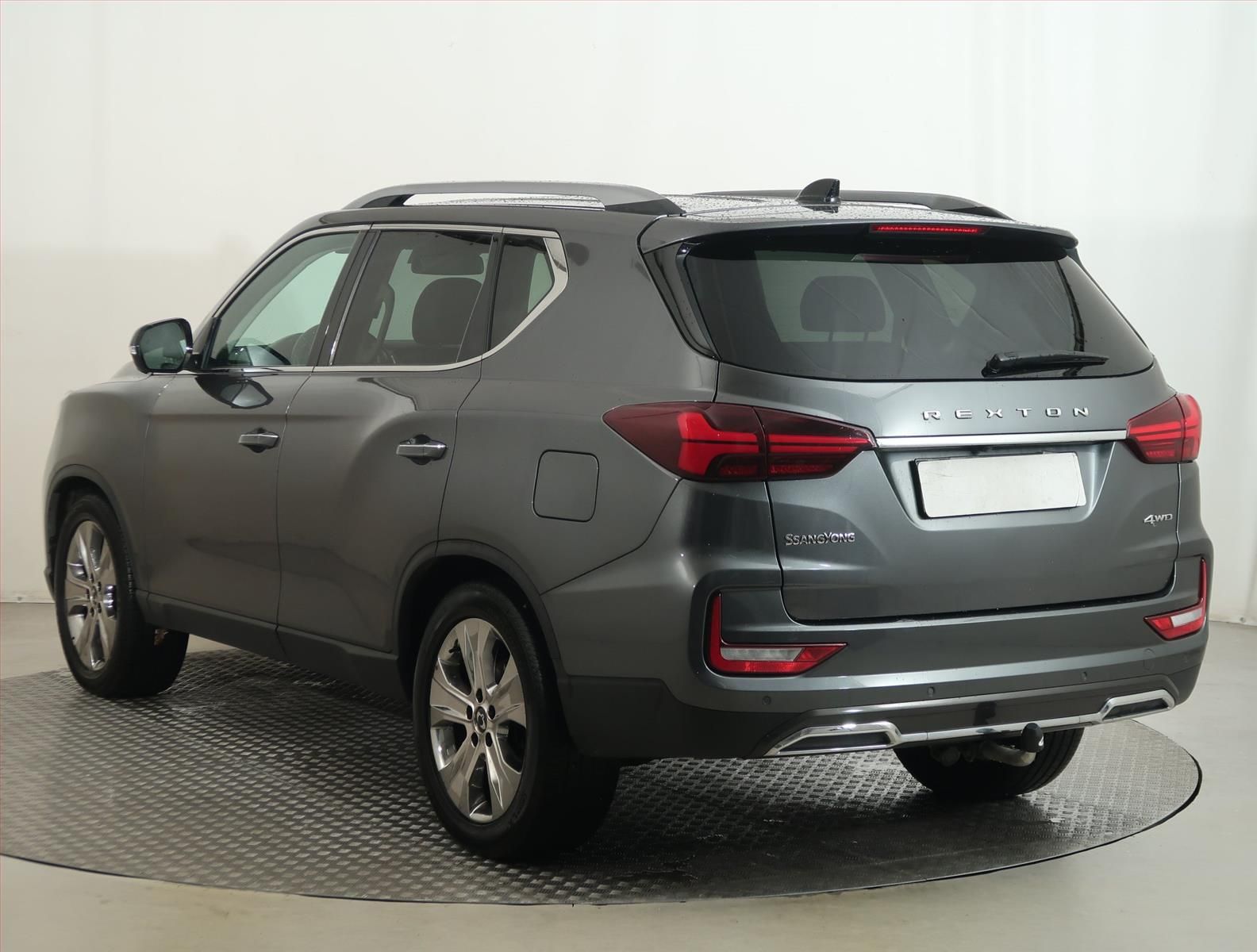 SsangYong Rexton, 2.2 Diesel, 4X4, Automat, ČR - fotka 4