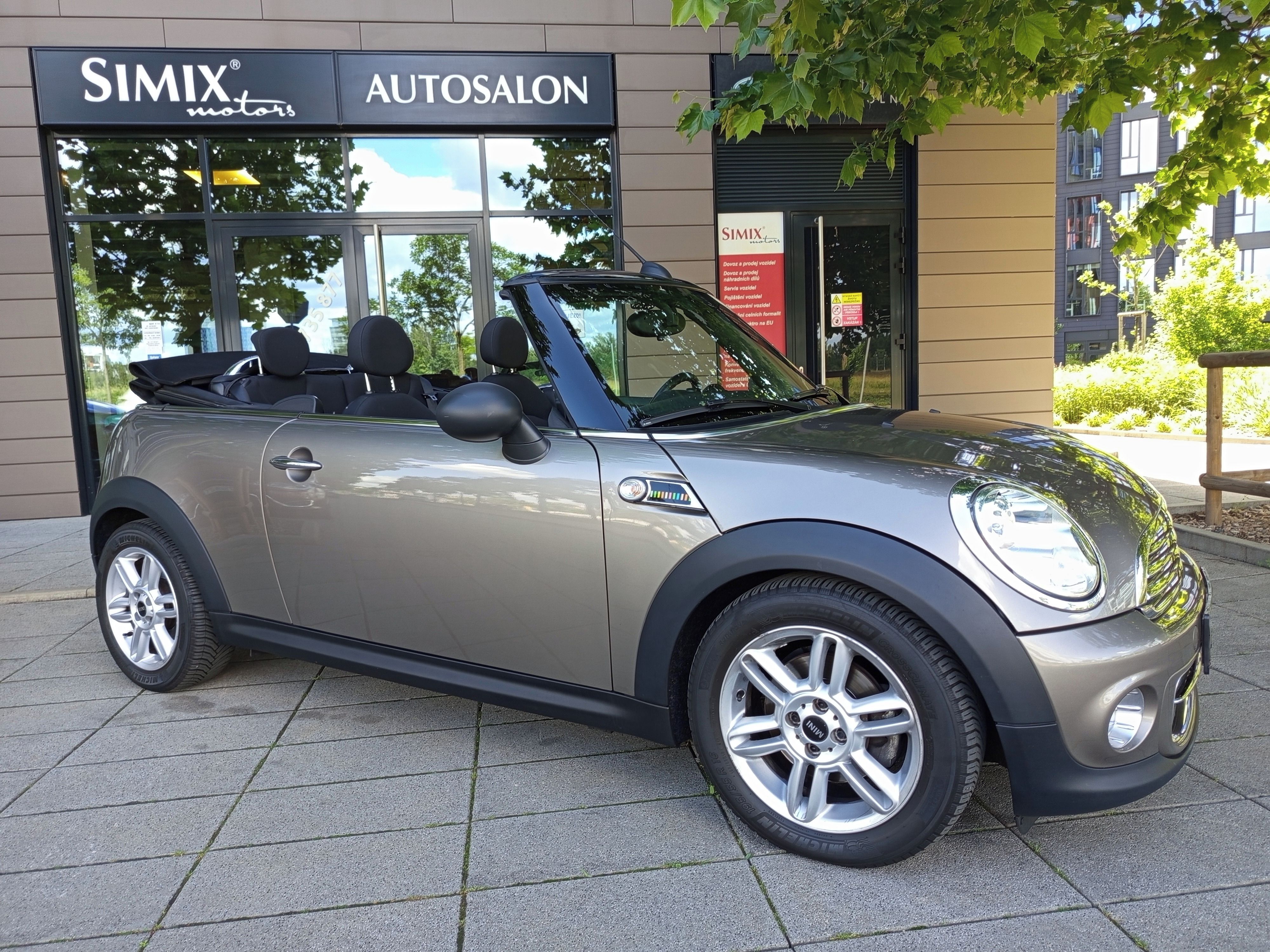 Mini One, Cabrio, navi, chili II, wired - fotka 2