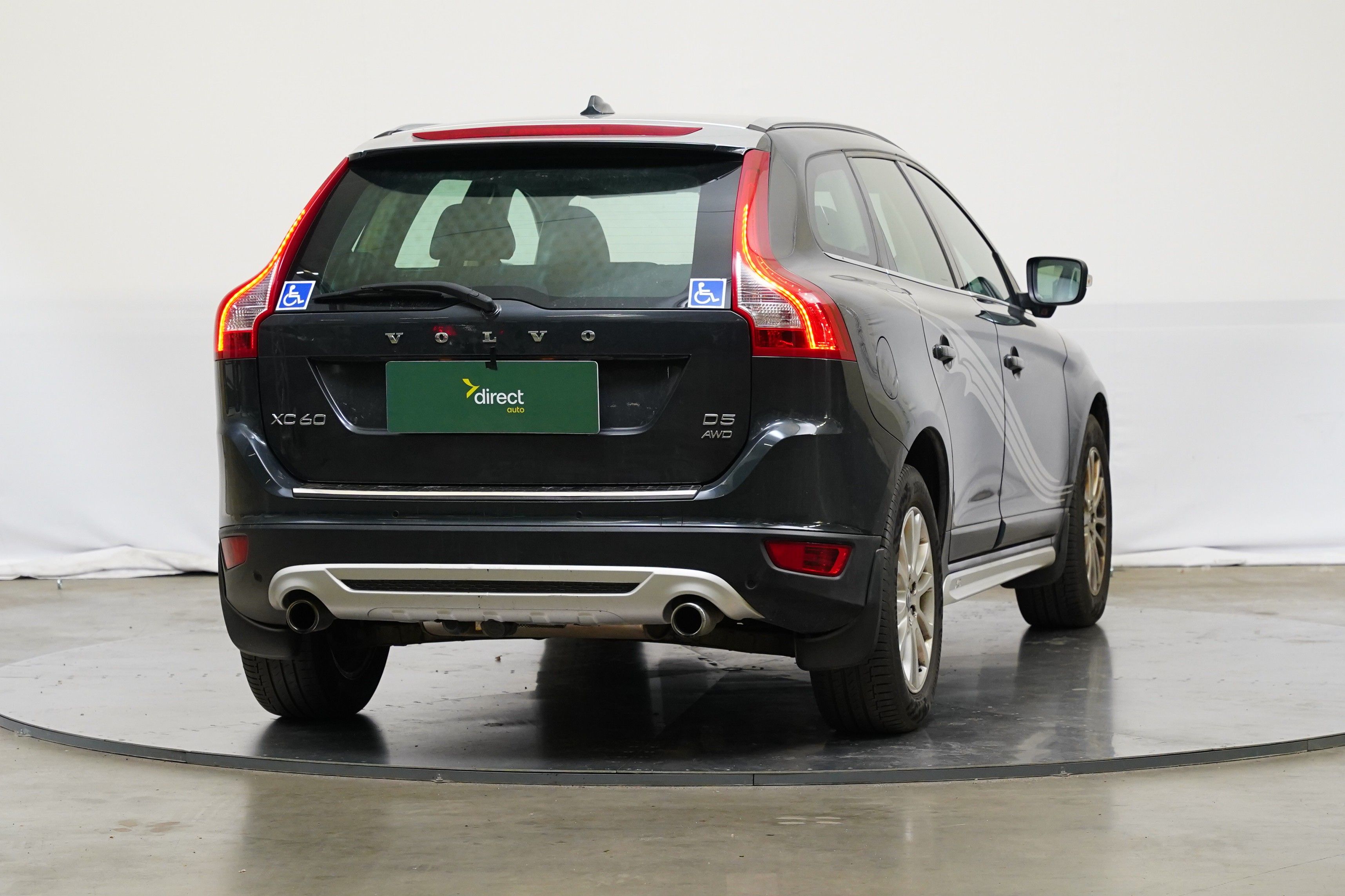 Volvo XC60, 2.4 D5 158 kW R-Design AWD - fotka 2