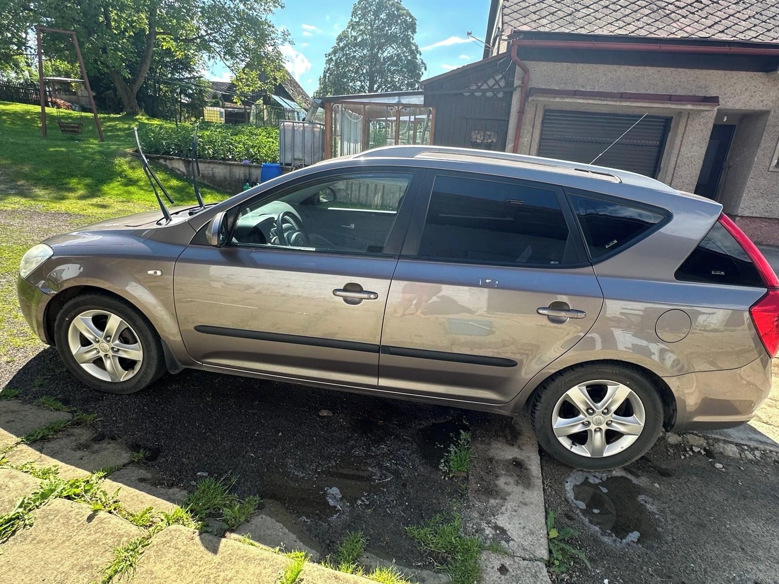 Kia Cee´d, 1,6 TDI - fotka 2