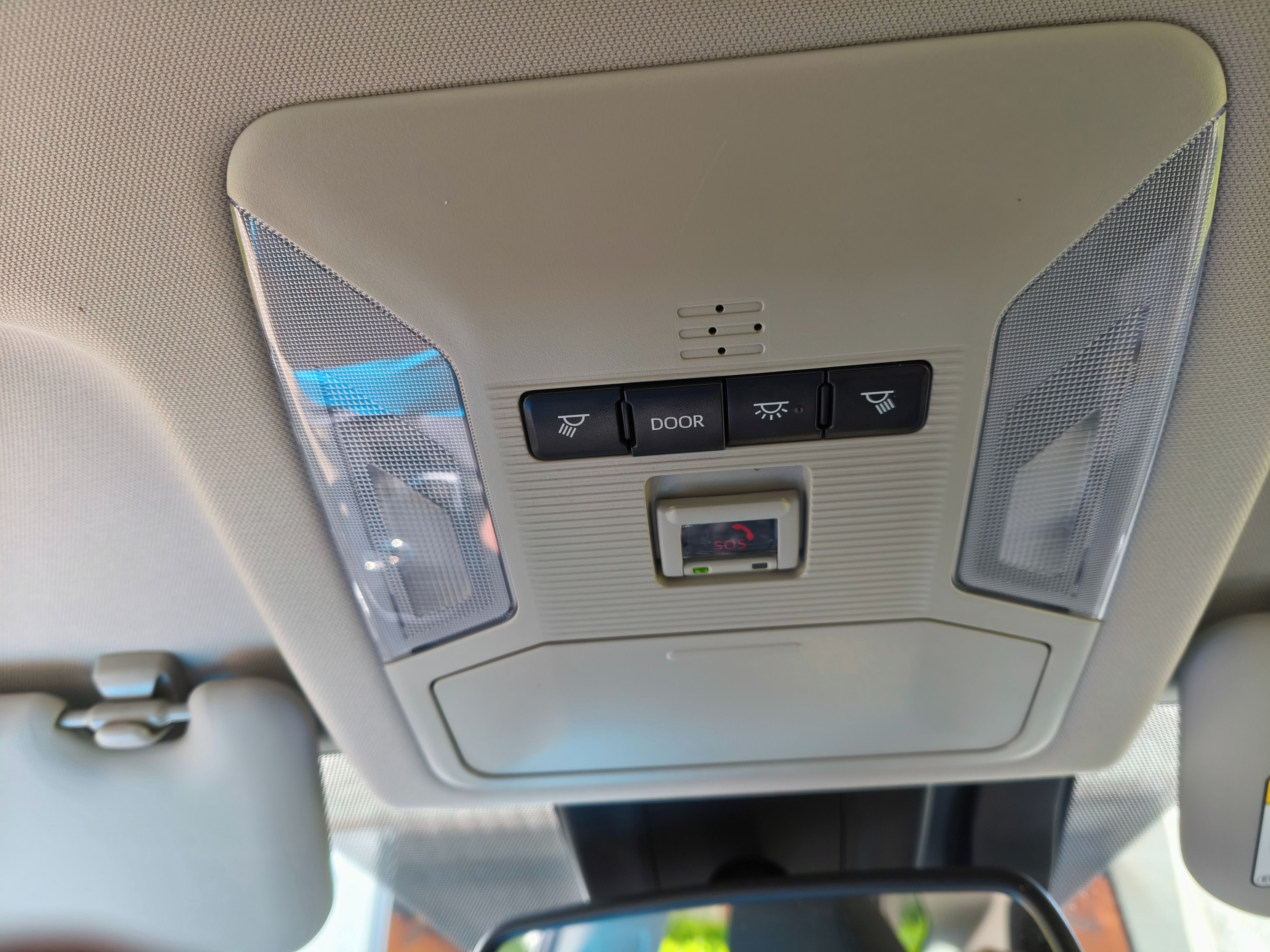Toyota Rav4, 2.5 hybrid - fotka 2