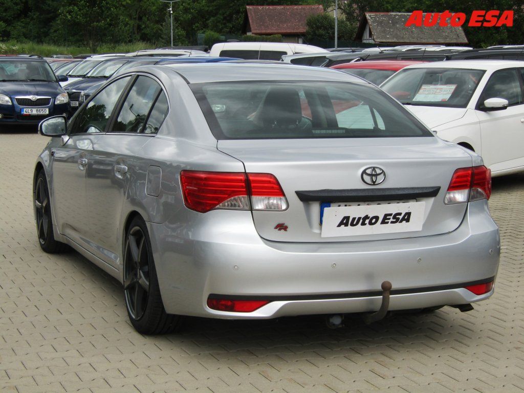 Toyota Avensis, 2.2D - fotka 6