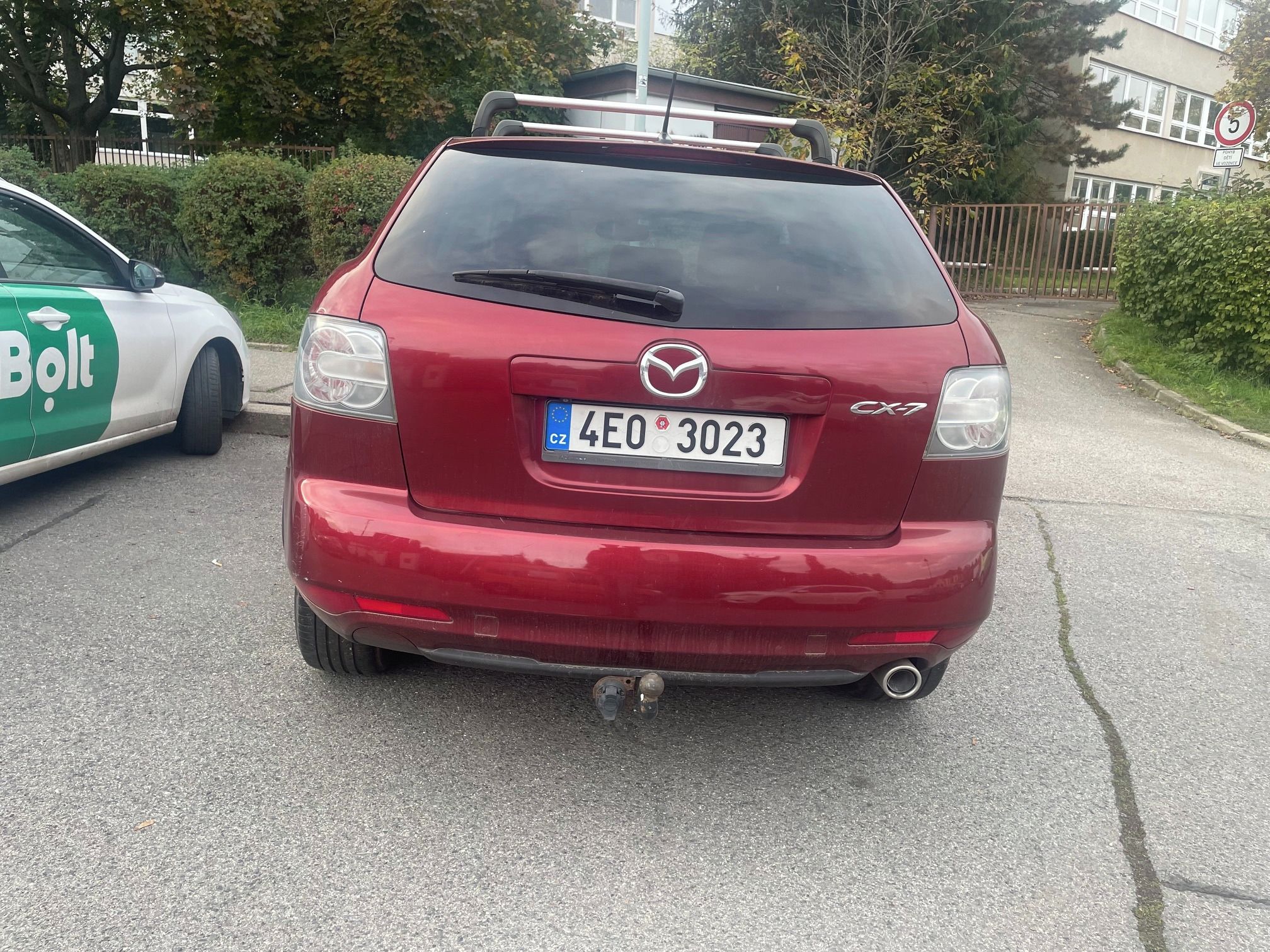 Mazda CX-7, 2.2D 127 kW 4x4, 2011, pojíz - fotka 6