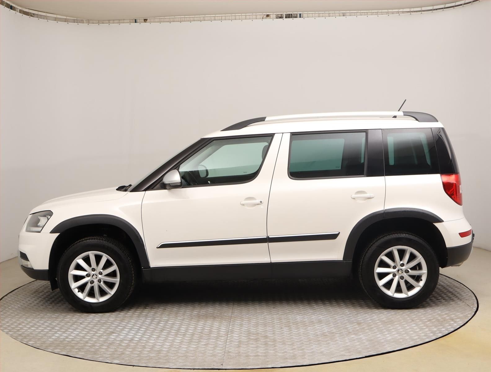 Škoda Yeti, 1.4 TSI, Outdoor, Automat - fotka 3