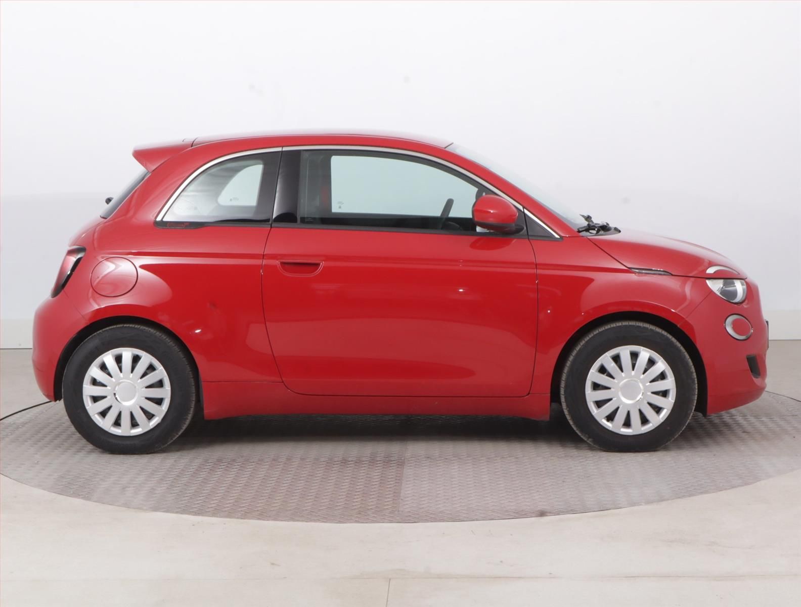 Fiat 500E, 42 kWh, Automat, Navi - fotka 6