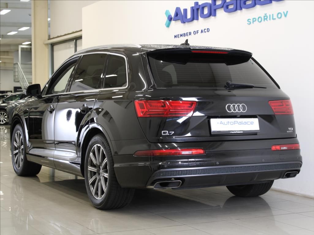 Audi Q7, 3,0 TDi 200kW S-line MATRIX - fotka 3