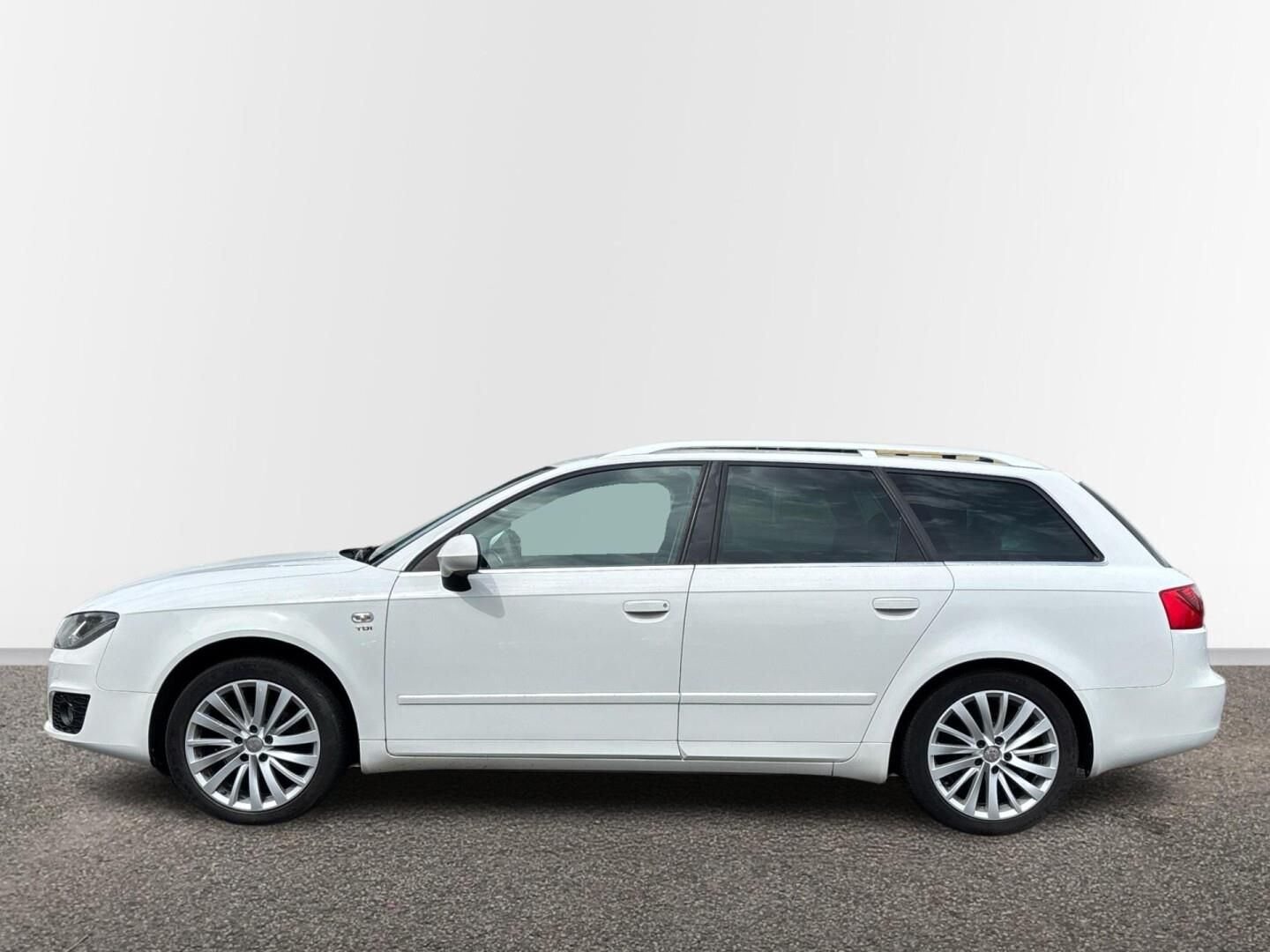 Seat Exeo, 2.0 TDI / 105 kW ST STYLE - fotka 3