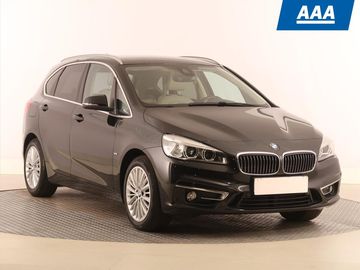 220i Active Tourer, Automat