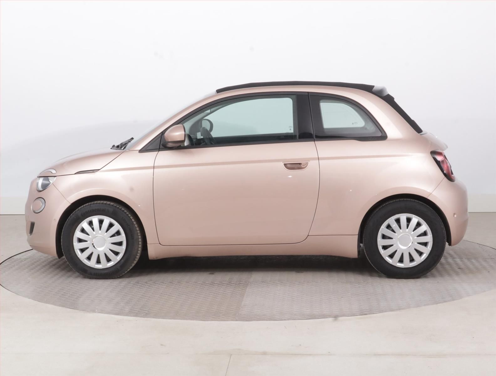 Fiat 500E, 42 kWh, Automat - fotka 3