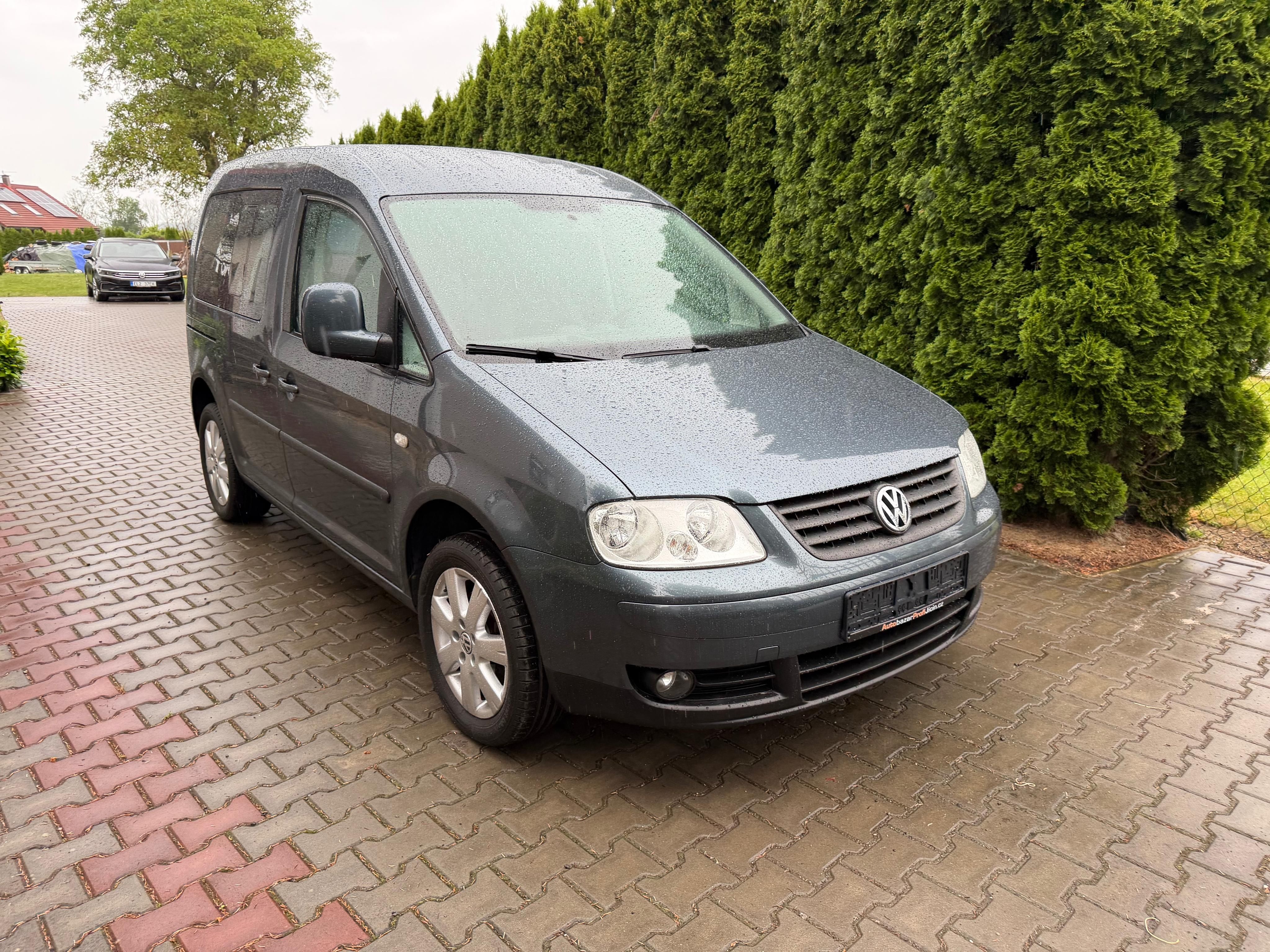 Volkswagen Caddy, 1,9 TDi/ 77Kw klima Tažné - fotka 3
