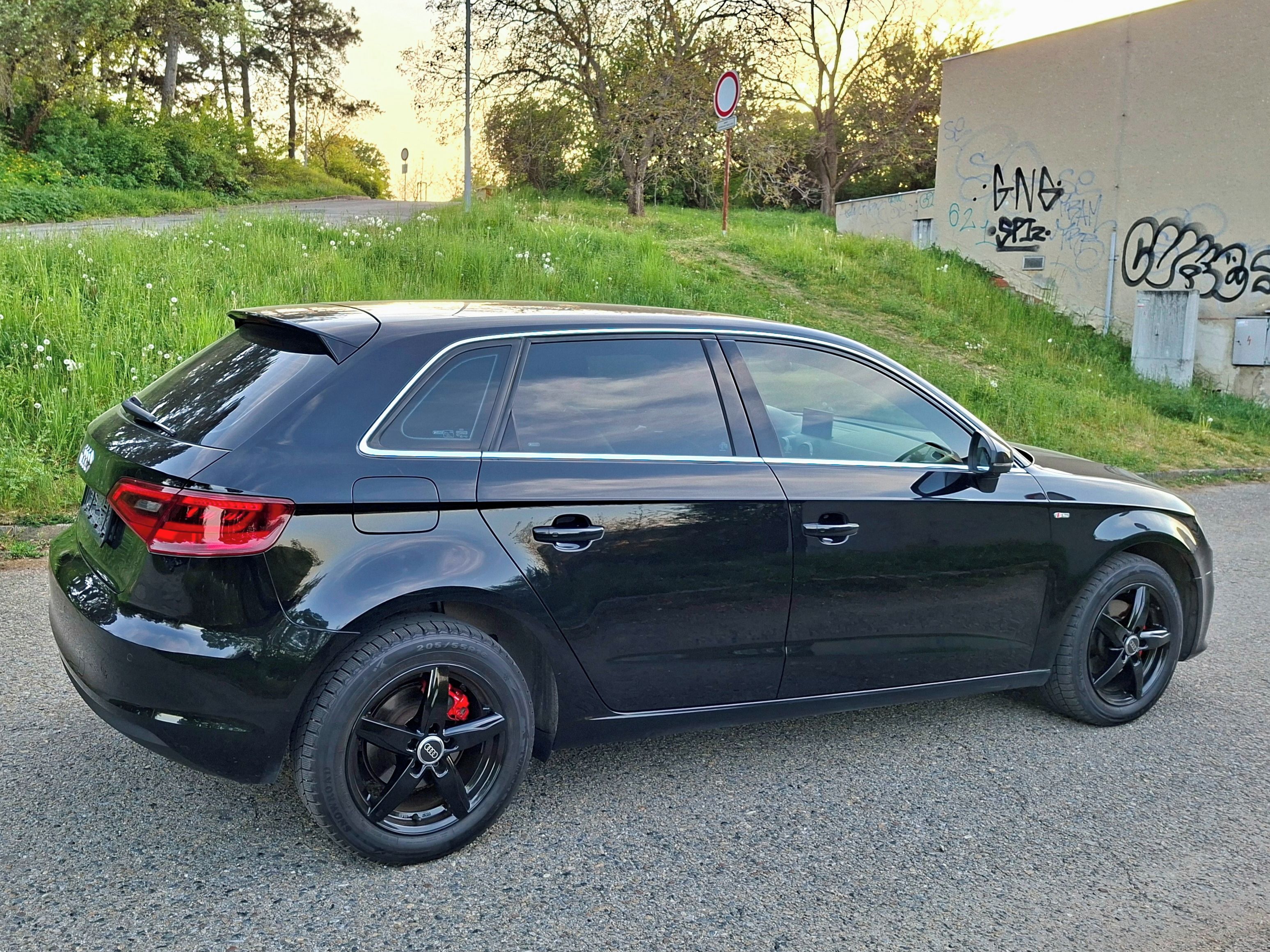 Audi A3, 1.6TDI,Bixenon,Led,Kůže,NováTK - fotka 4