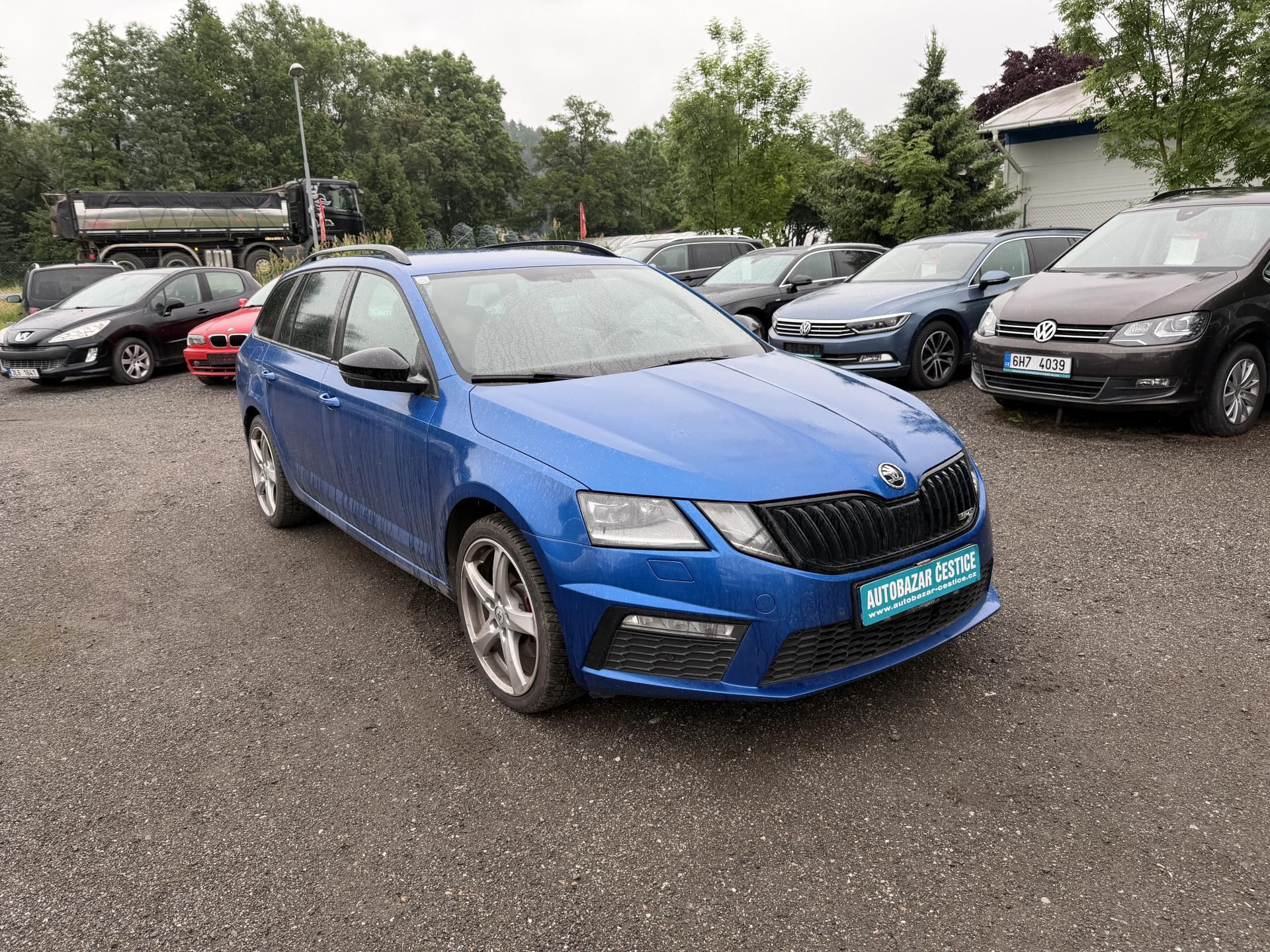 Škoda Octavia, 2.0 TDI RS - fotka 2