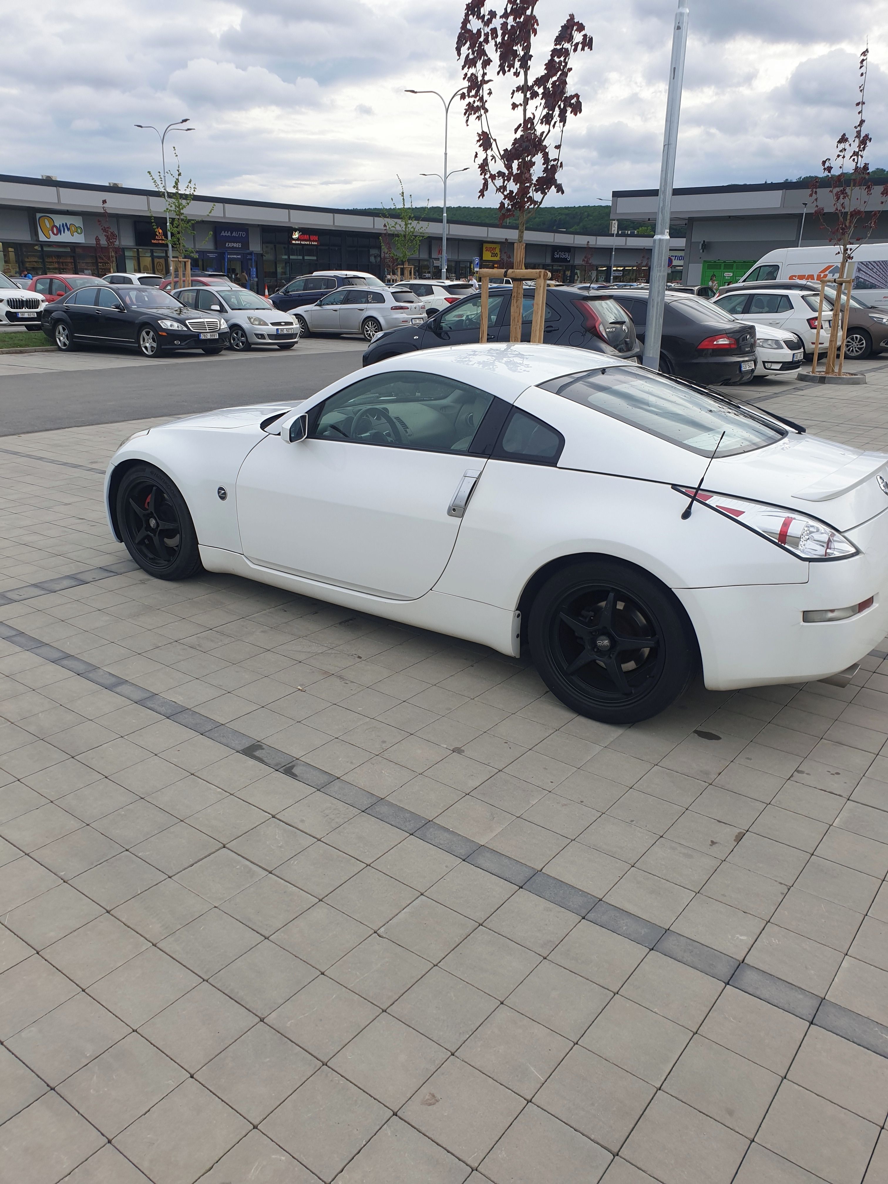 Nissan 350 Z, 3,5 6V VQ35DE