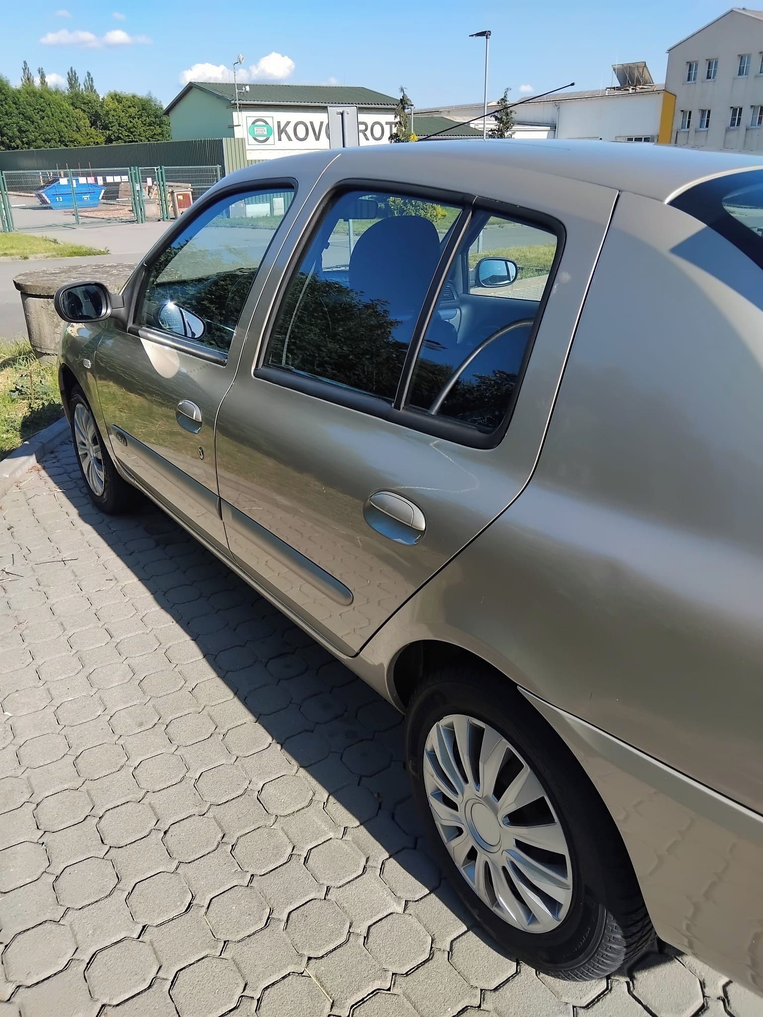 Renault Thalia, 1,2 benzín - fotka 4