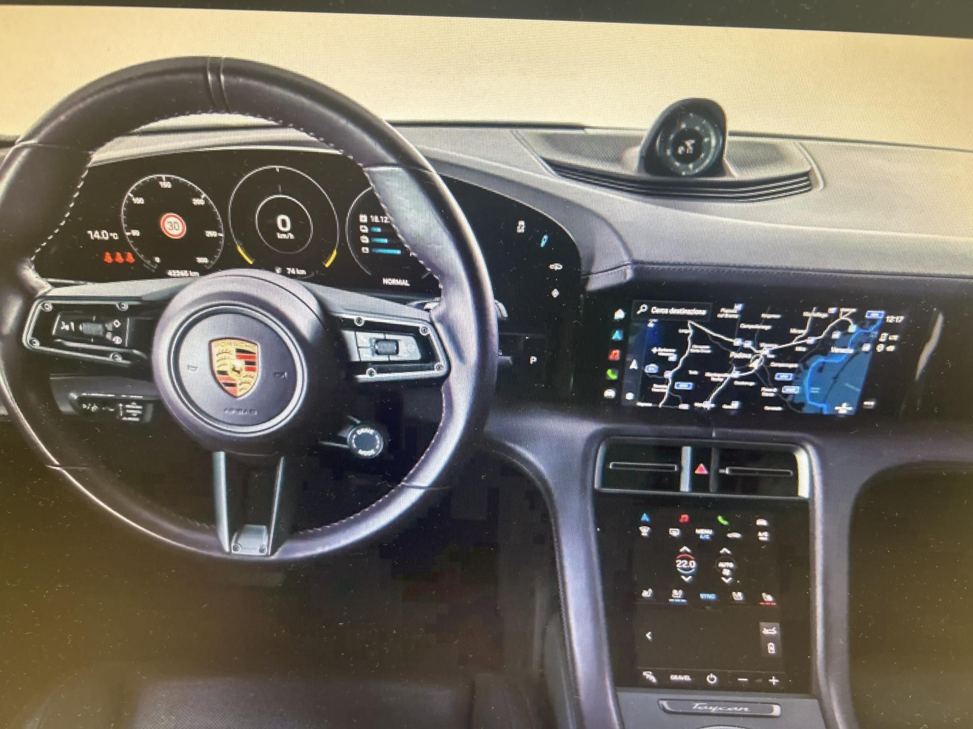 Porsche Taycan, 4 CROSS TURISMO 95% - fotka 5
