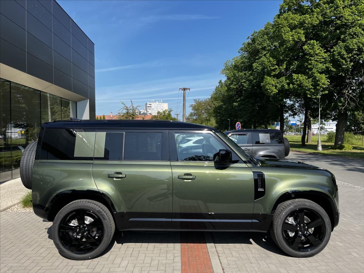 Land Rover Defender, 3,0 110 X-Dynamic SE D200 AWD - fotka 4