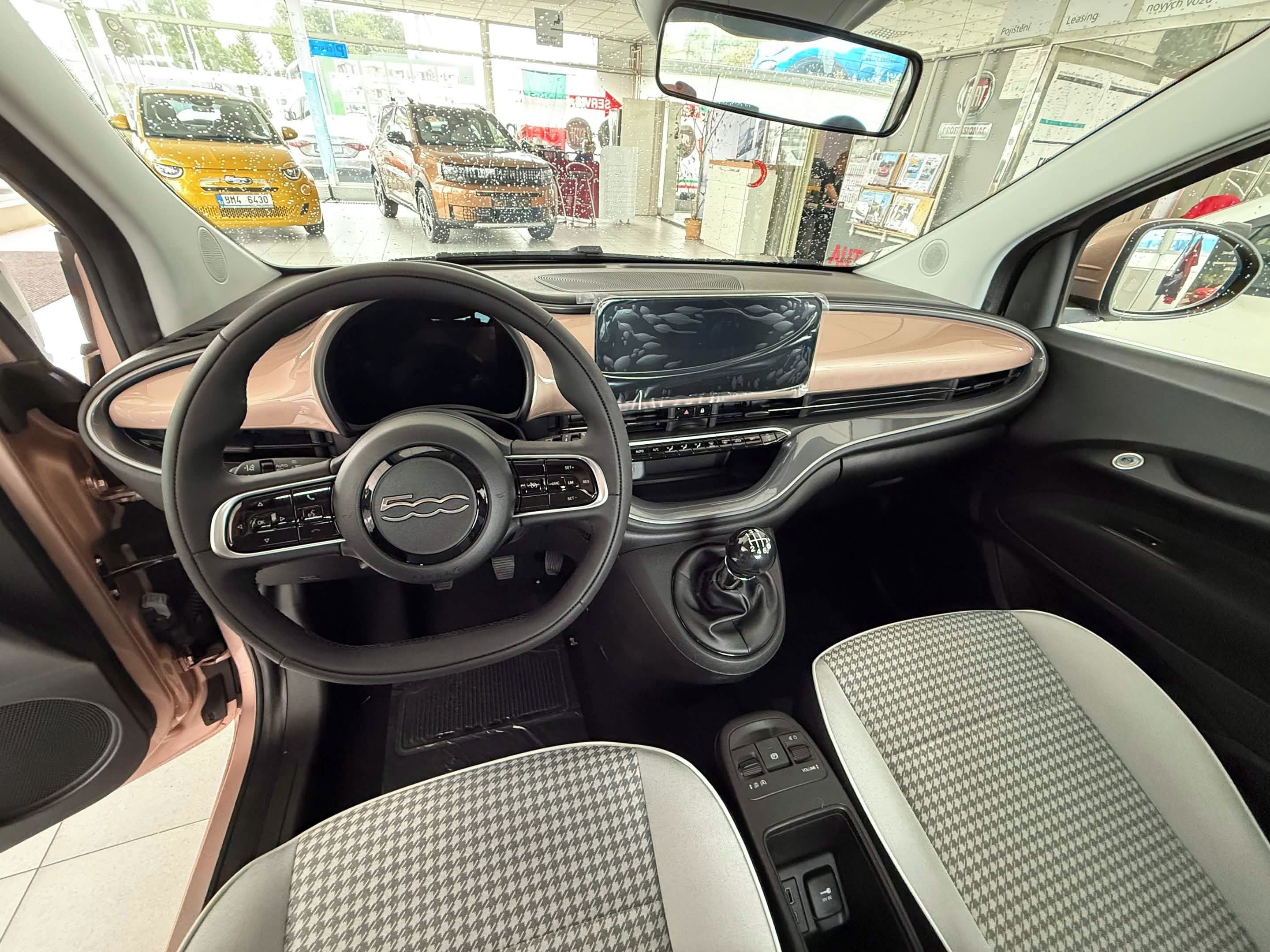 Fiat 500, Hybrid 1.0 BSG 65k MT6 Torino - fotka 5