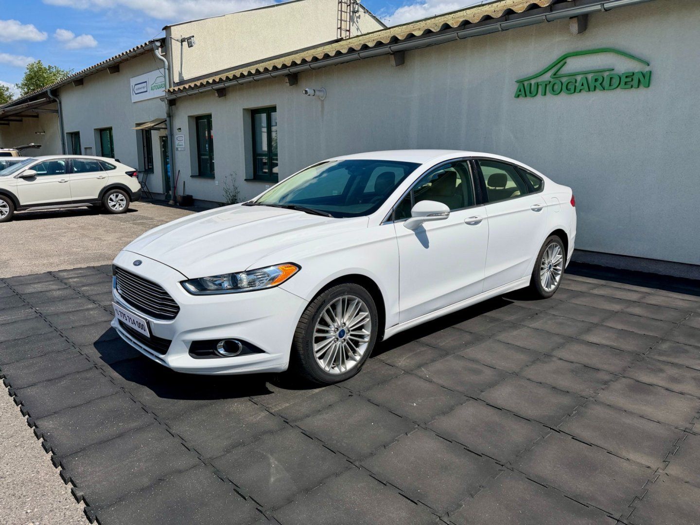 Ford Mondeo, 2.0i 176kW automat, US - fotka 3