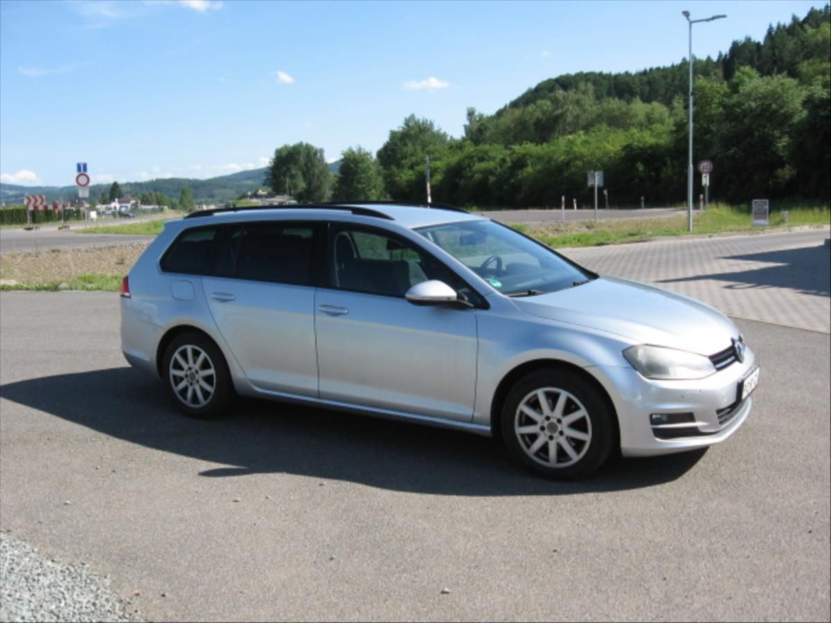 Volkswagen Golf, 2,0 TDi 110 kW - fotka 4