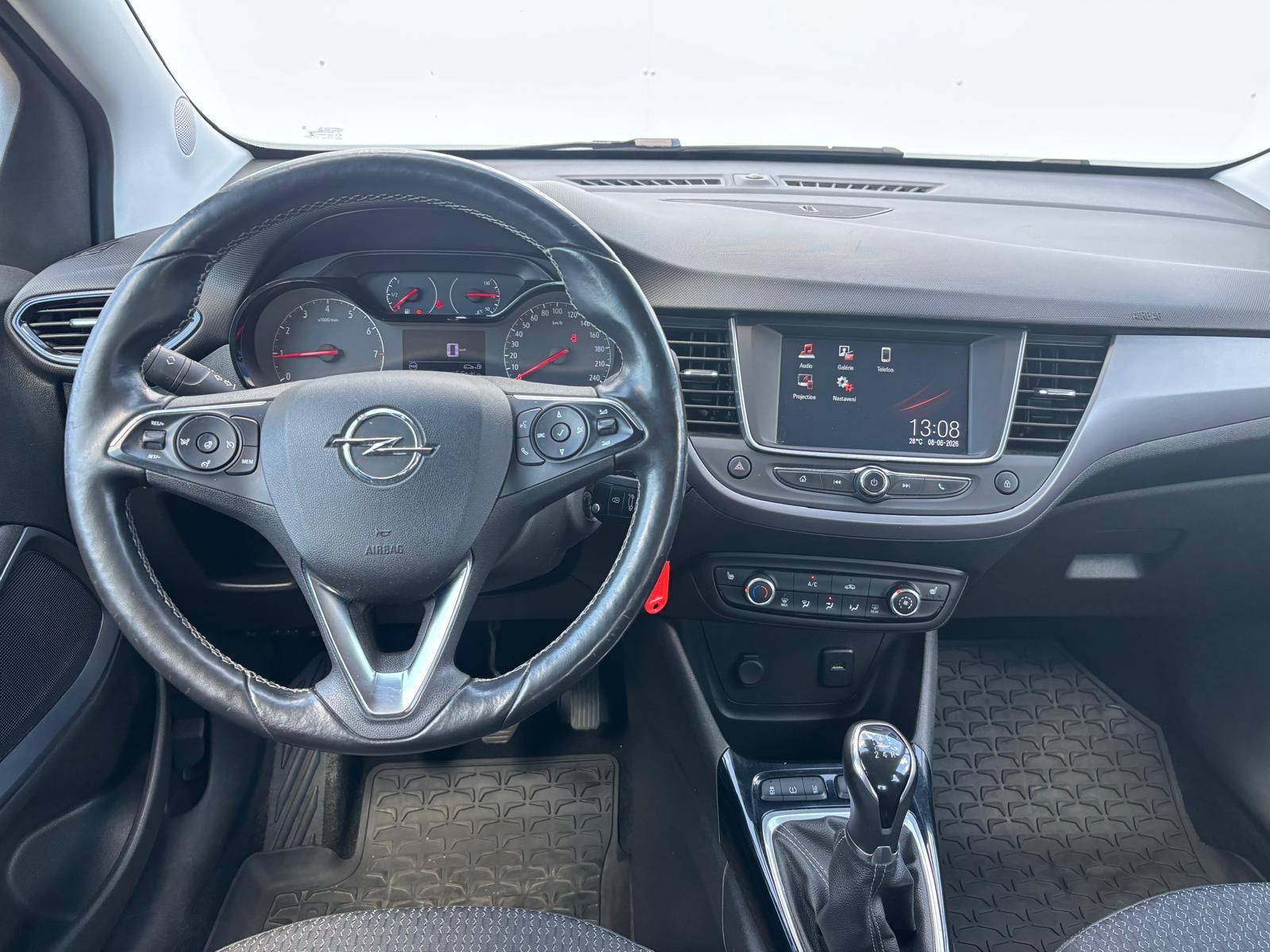 Opel Crossland X, 1.2 i 61kW - fotka 5