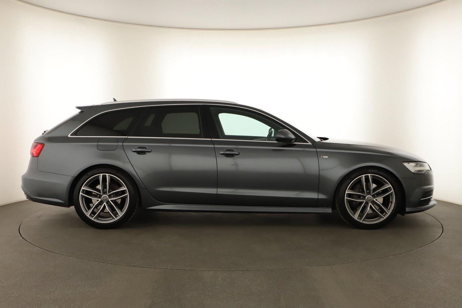 Audi A6, 3.0 TDI, S line, 4X4, Automat - fotka 6